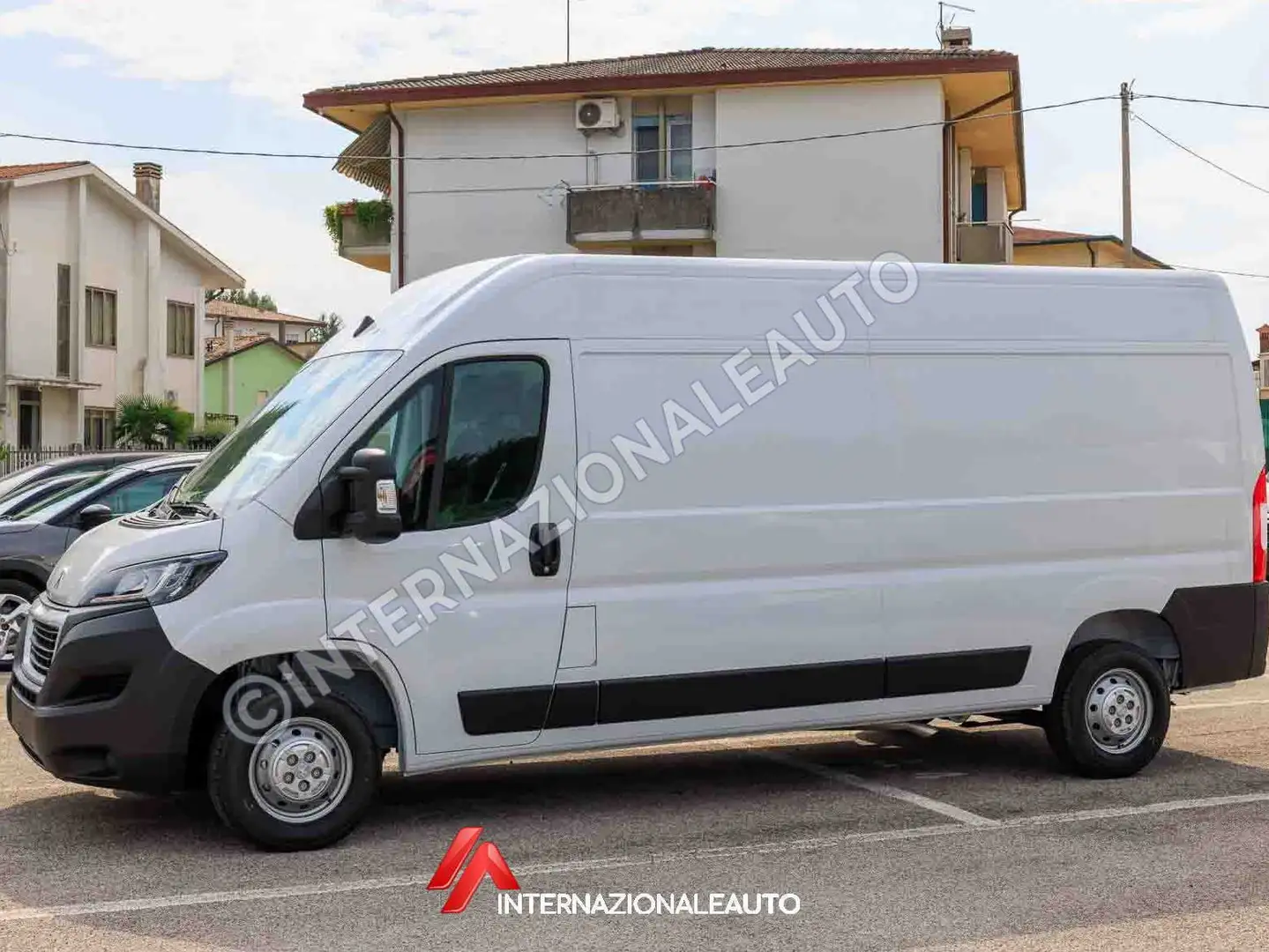 Peugeot Boxer 335 L3 H2 BlueHdi 140CV Bianco - 2
