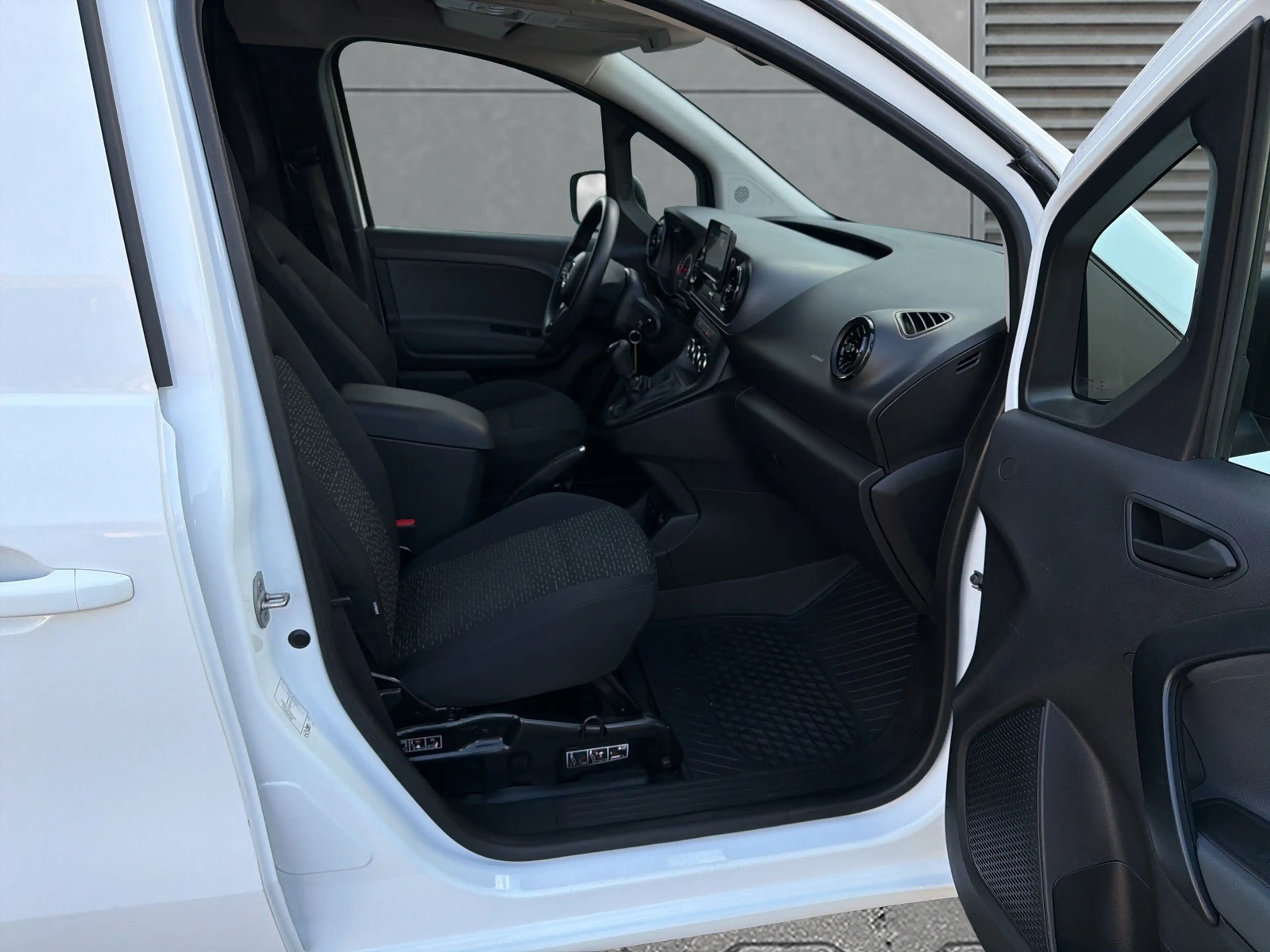 Mercedes-Benz Citan 112 CDI, RFK, Navi, AHK, Tempomat — photo 10