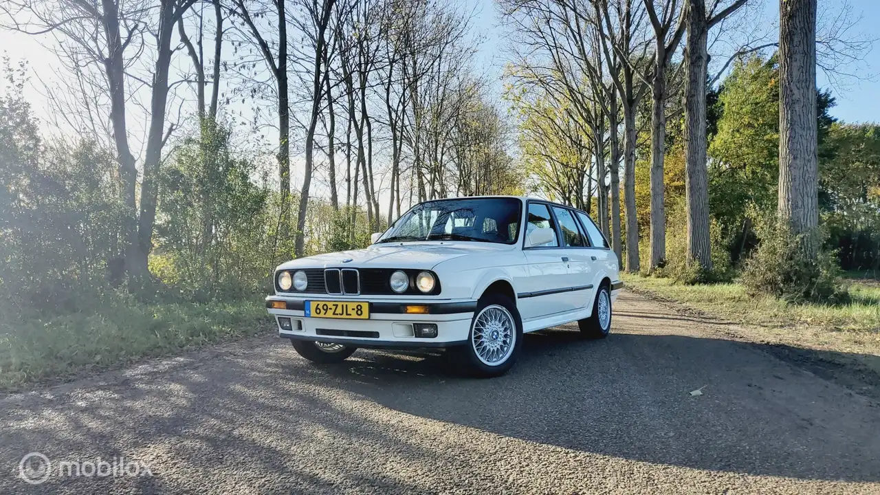 BMW 325 3-serie Touring 325iX, foto 3