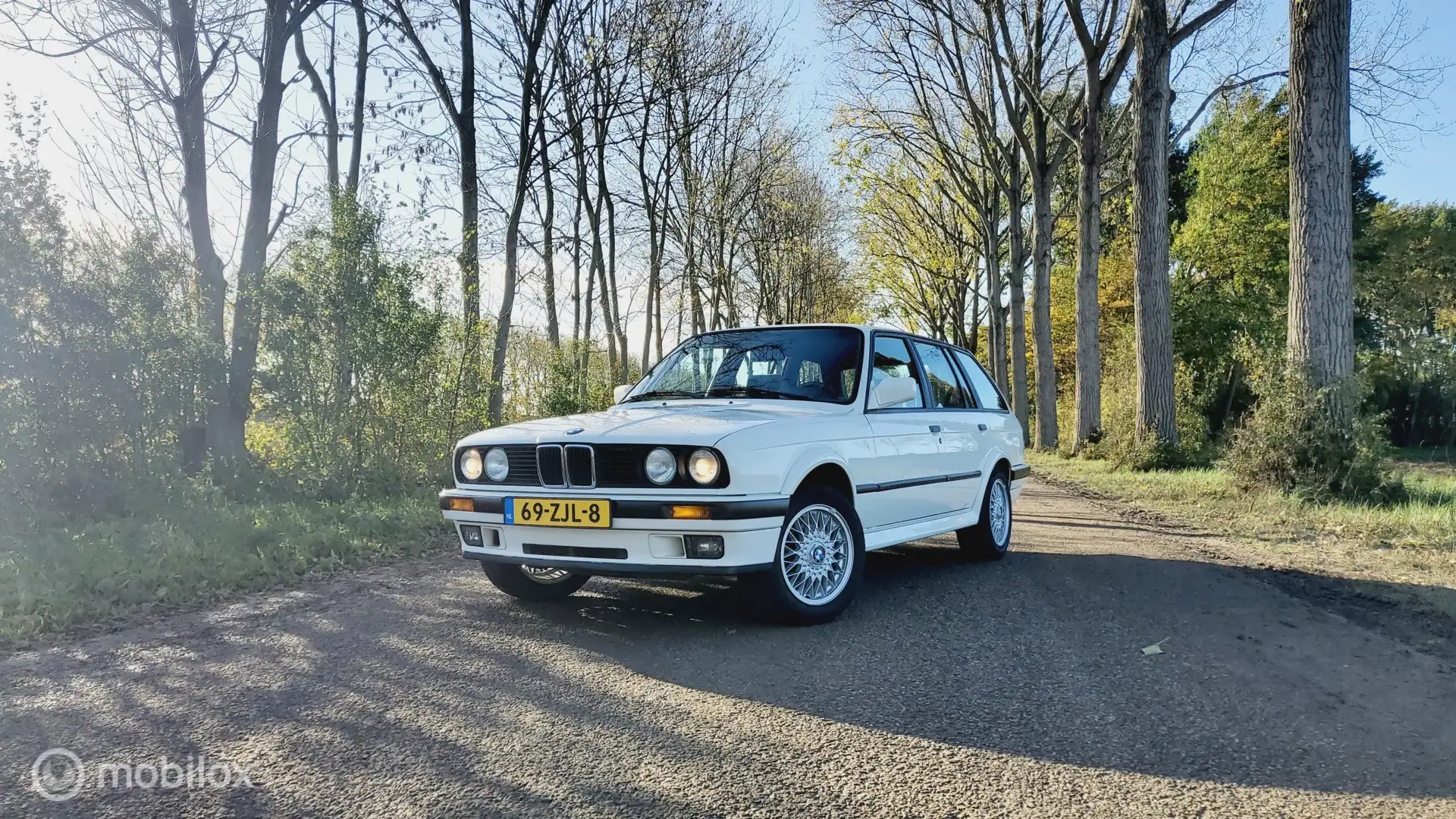 BMW 325 Touring 325iX Blanc - 2