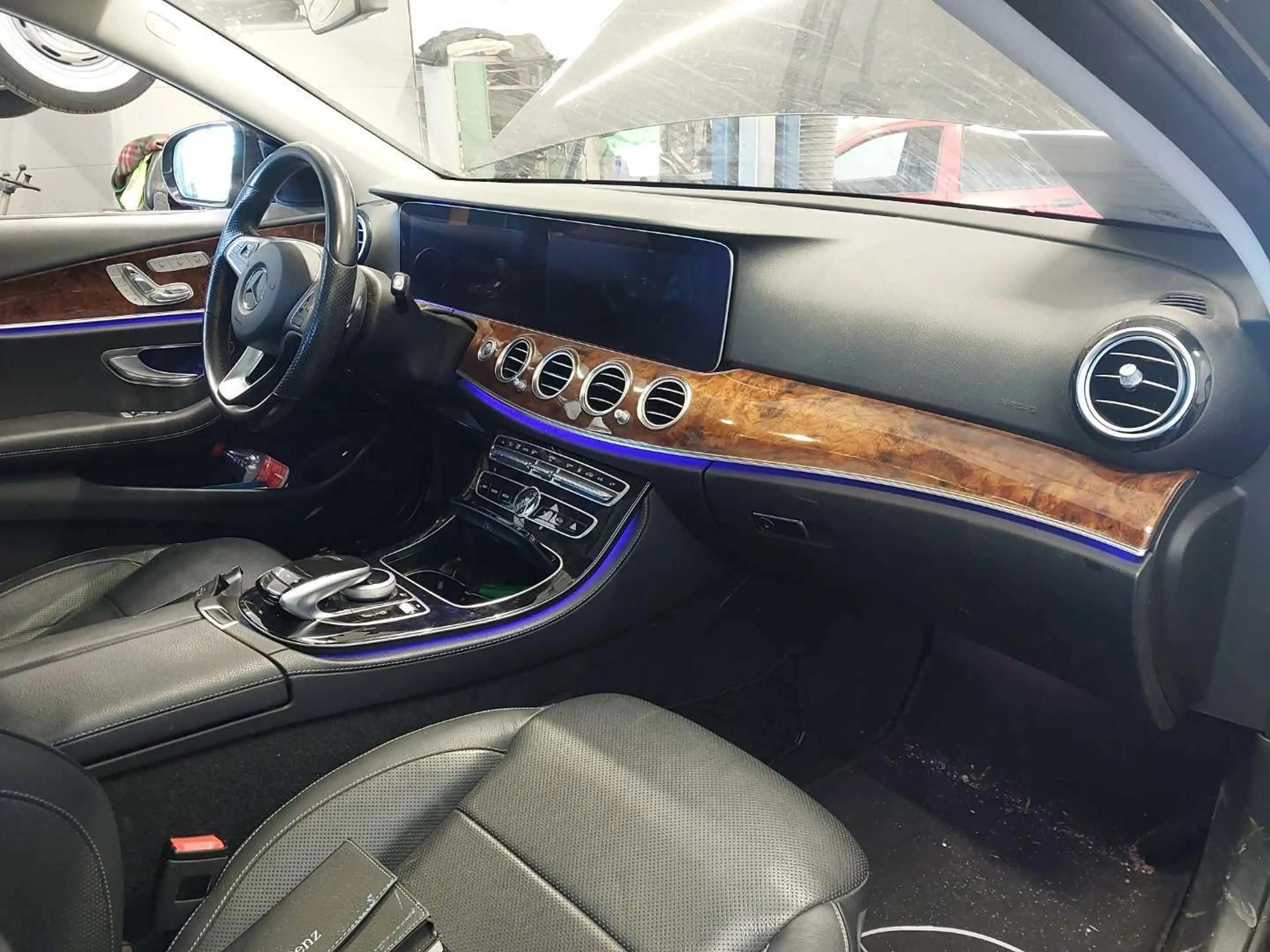 Mercedes-Benz E 350 E 350 d T 9G-TRONIC Avantgarde — photo 8
