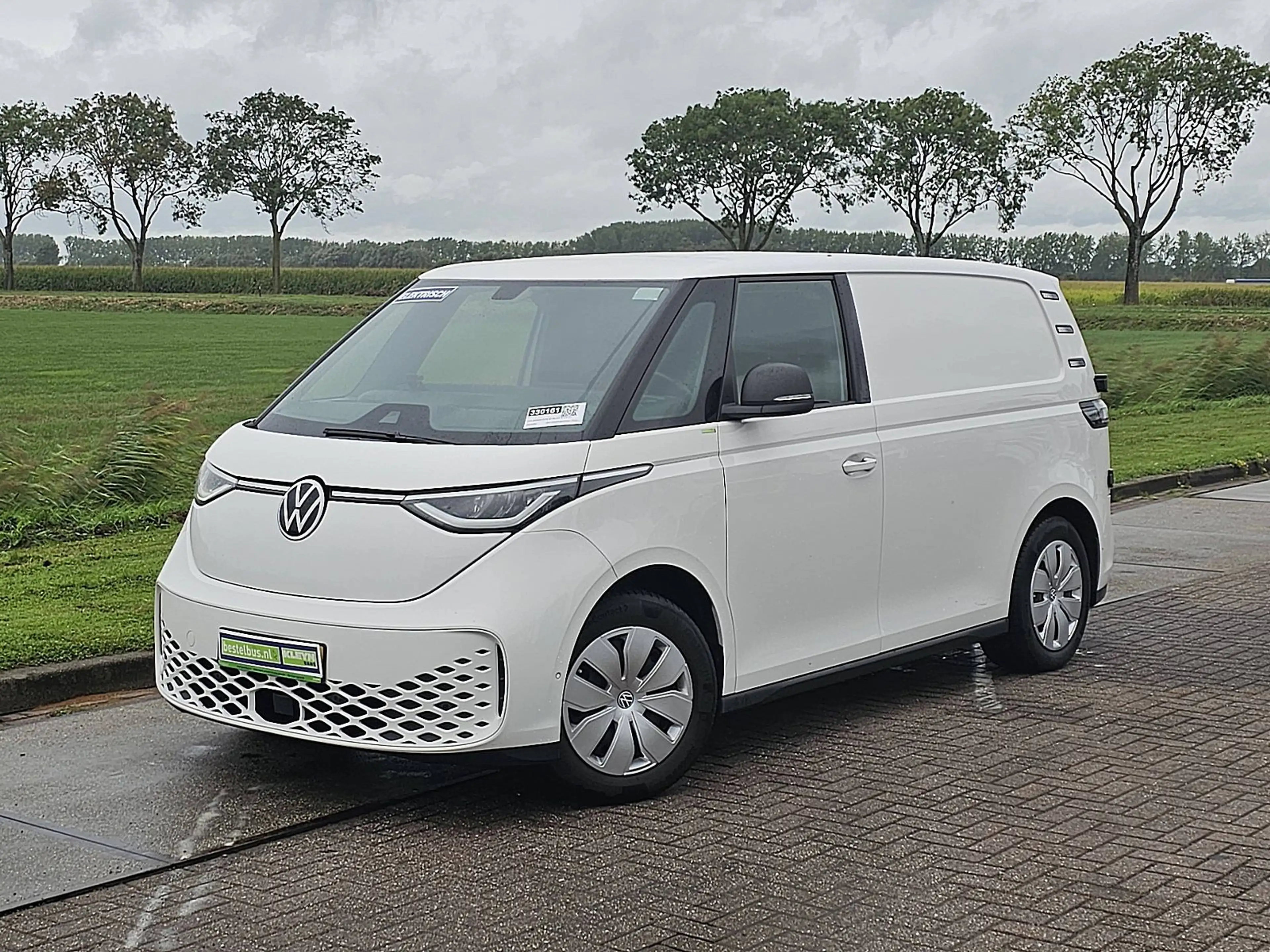 Volkswagen ID. Buzz Cargo ID.BUZZ wltp 424 kms — photo 2
