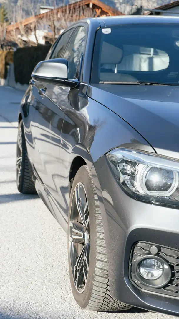 BMW 118 118d M Sport Aut. M Sport Grau - 2