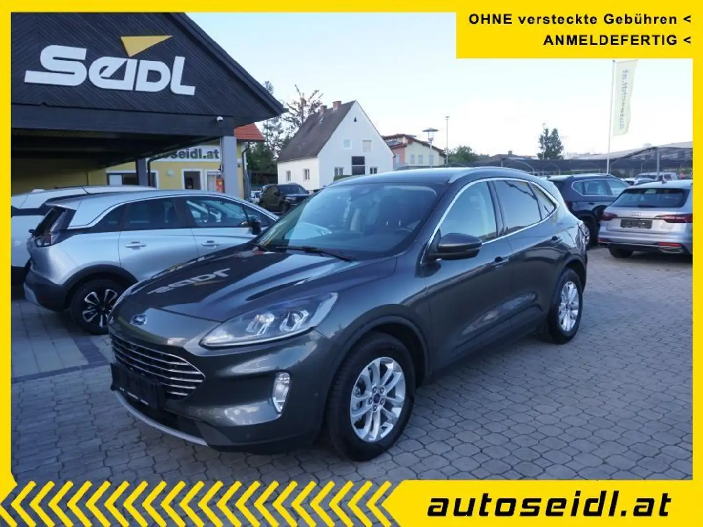 Ford Kuga 1,5 EcoBlue Titanium *NAVI* Grau - 1