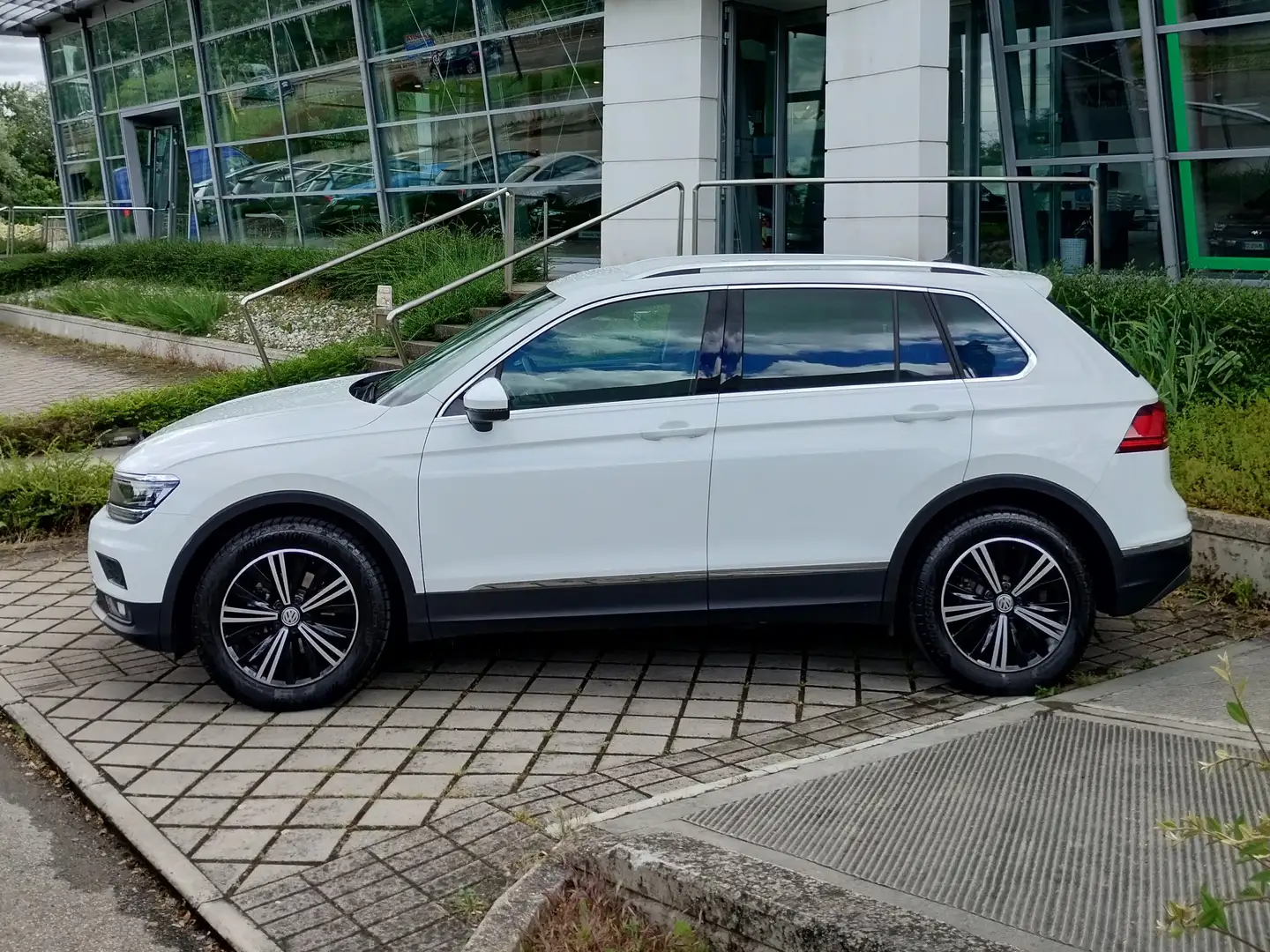 Volkswagen Tiguan Tiguan 1.5 tsi Advanced 150cv dsg Bianco - 1