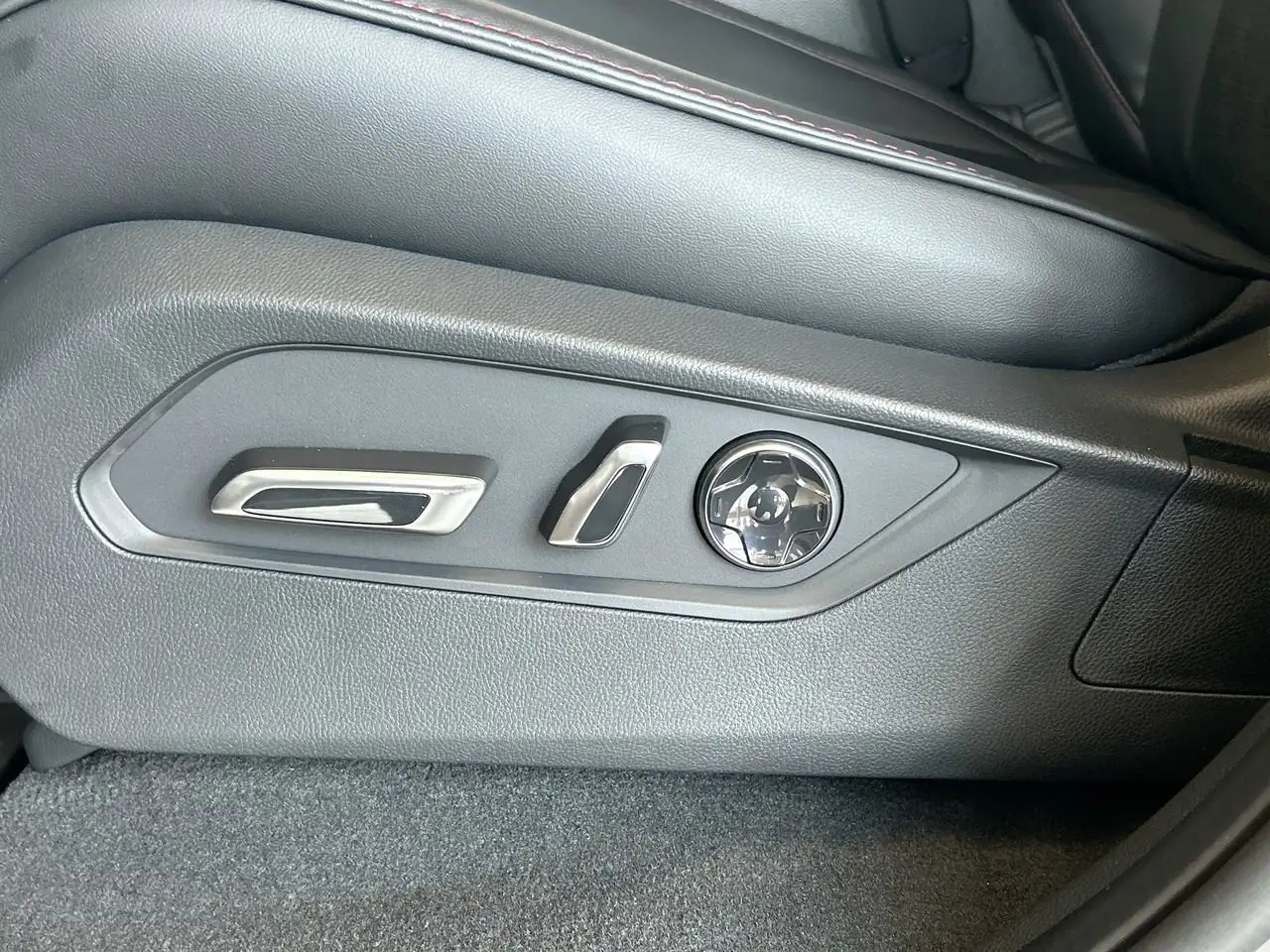 Acura MDX снимка Acura MDX