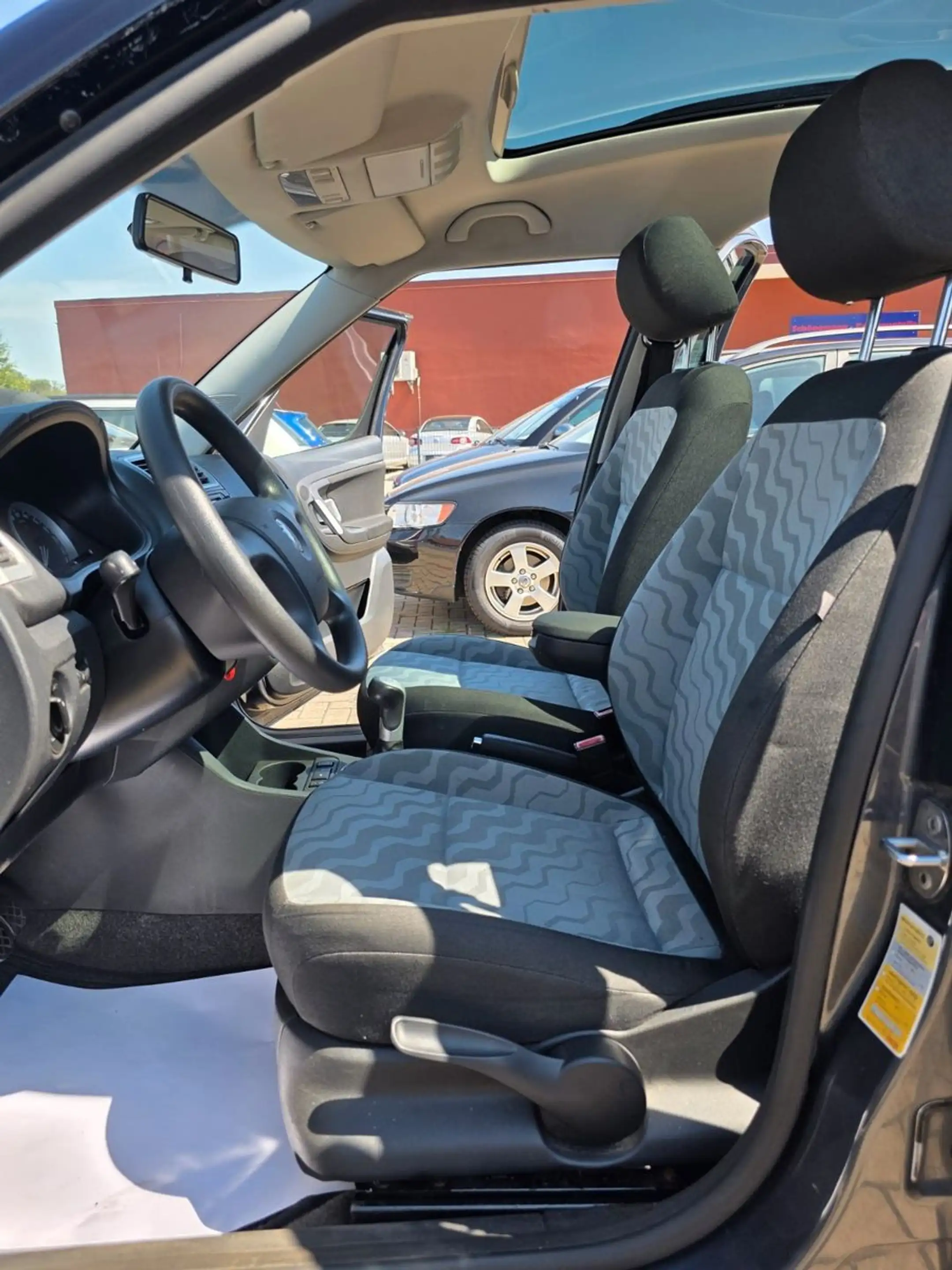 Skoda Roomster Style /Zahnriemen neu/Panorama/Shz/Efh — photo 13