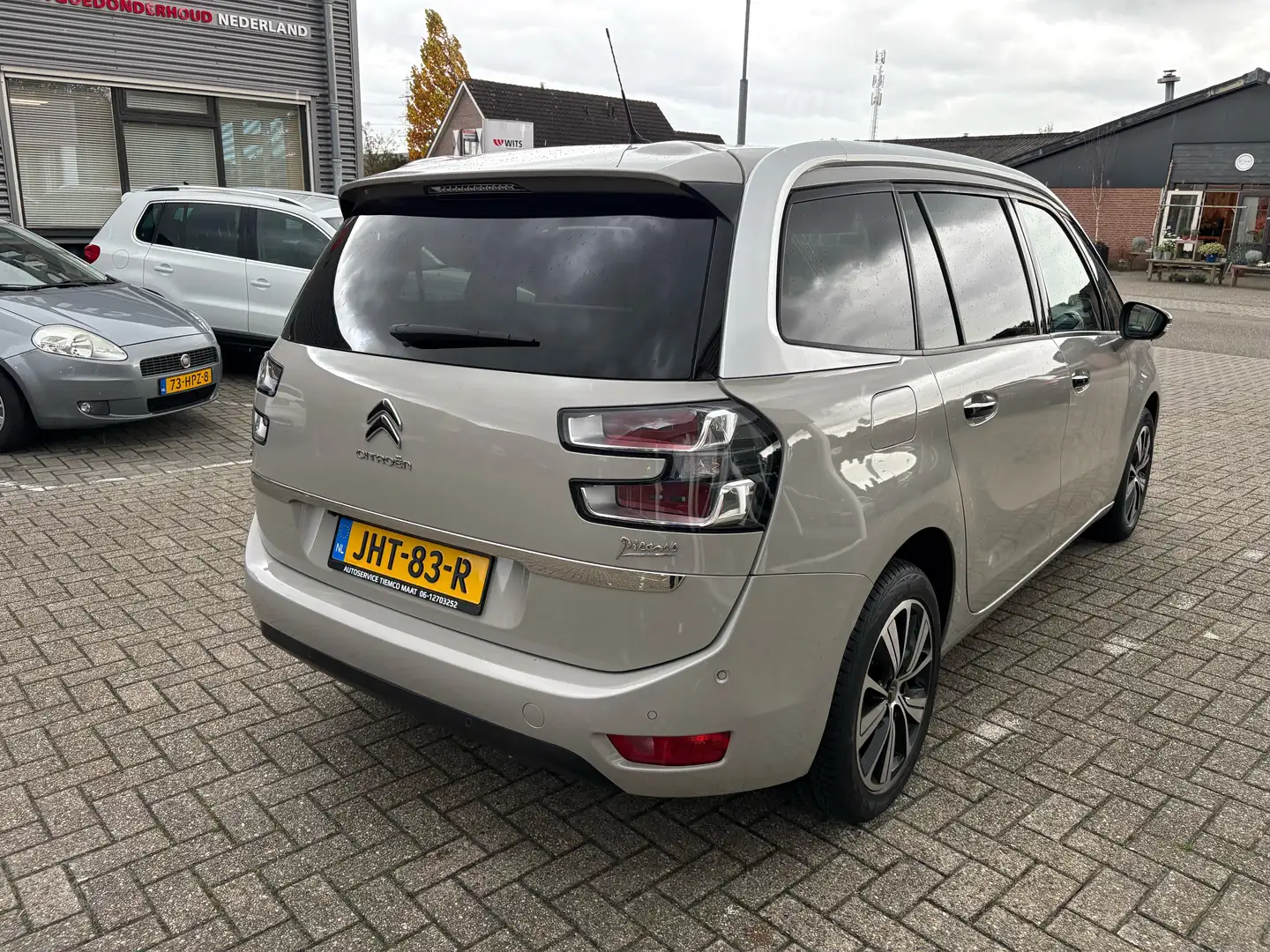 Citroen Grand C4 Picasso 1.2 PureTech Intensive Grijs - 2