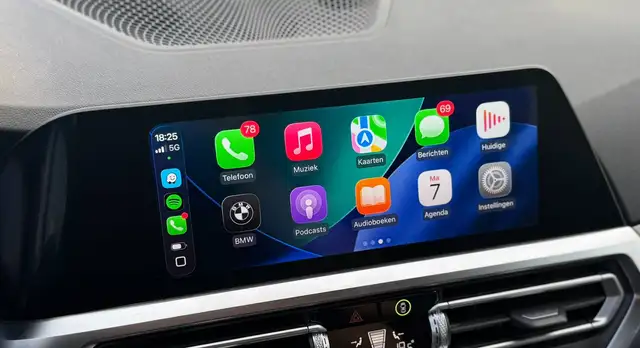 BMW 3 Series view 12