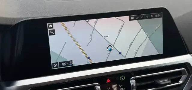 BMW 3 Series view 11