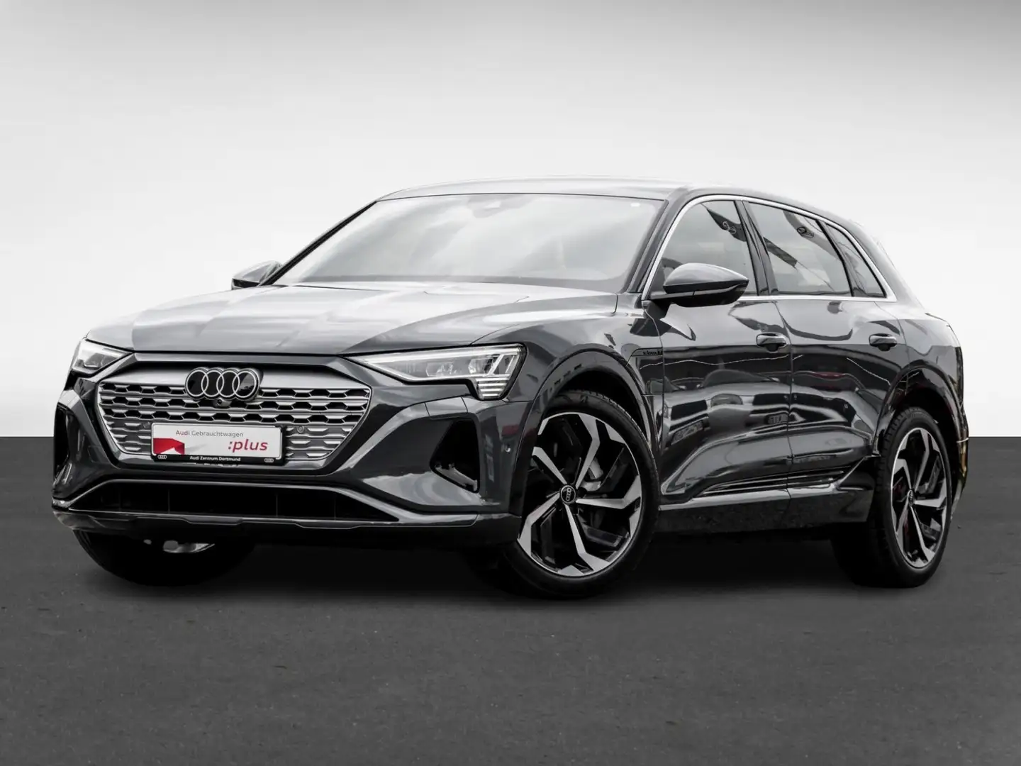 Audi Q8 e-tron 55 quattro advanced NAVI+ AHK LM21 Сірий - 2