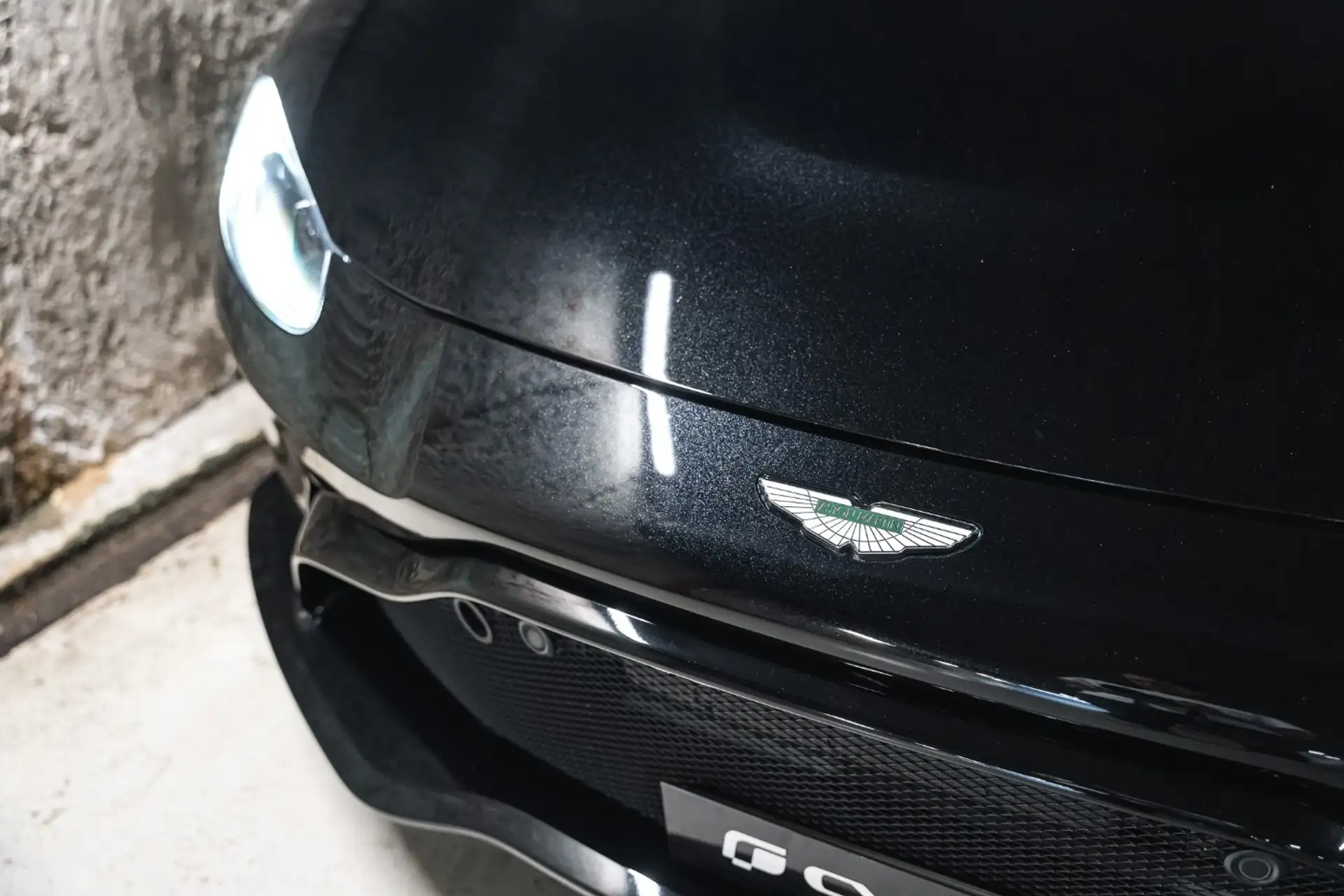 애스턴마틴 밴티지 Coupe 2019 검정 사진 5