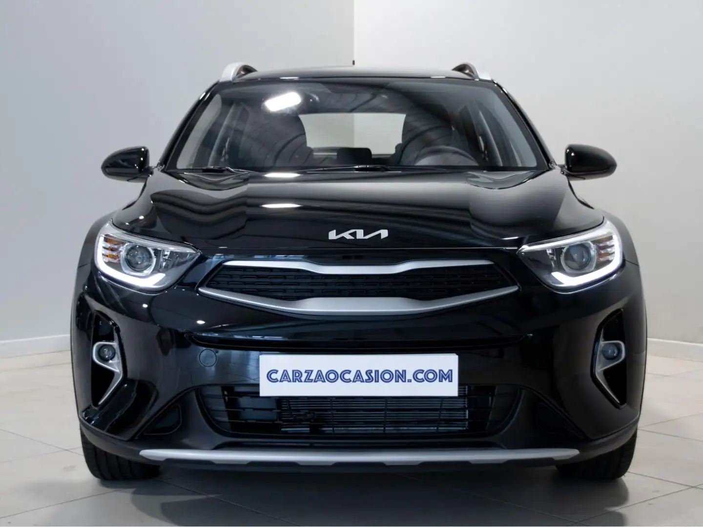 Kia Stonic 1.0 T-GDi MHEV iMT Concept Plus 100 Negro - 2