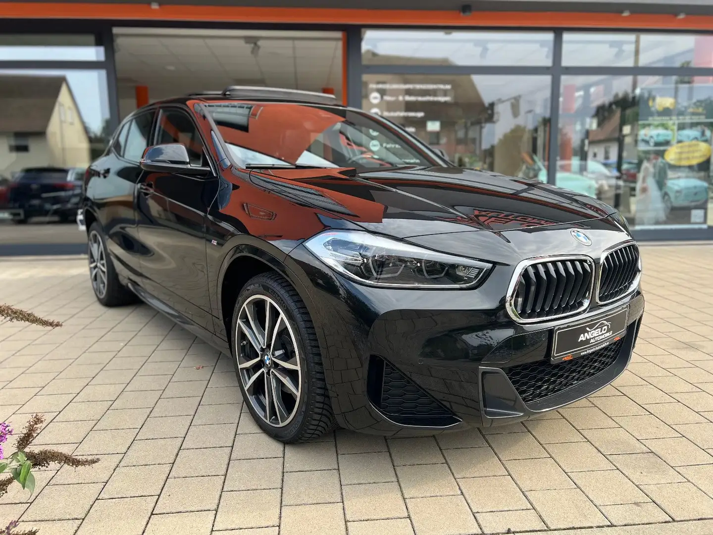 BMW X2 sDrive 18 d M Sport*Pano*LED*Kamera*SH* Schwarz - 2