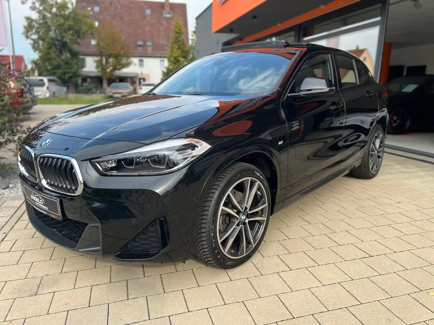 BMW X2 sDrive 18 d M Sport*Pano*LED*Kamera*SH* Schwarz - 1