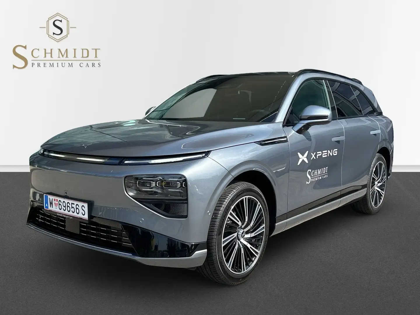 Xpeng G9 258 kW RWD Long Range Grau - 1