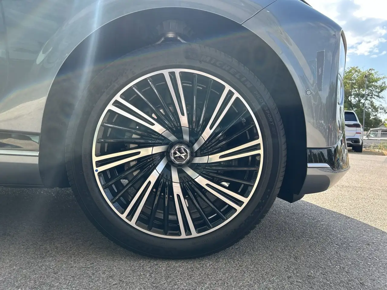 XPENG G9