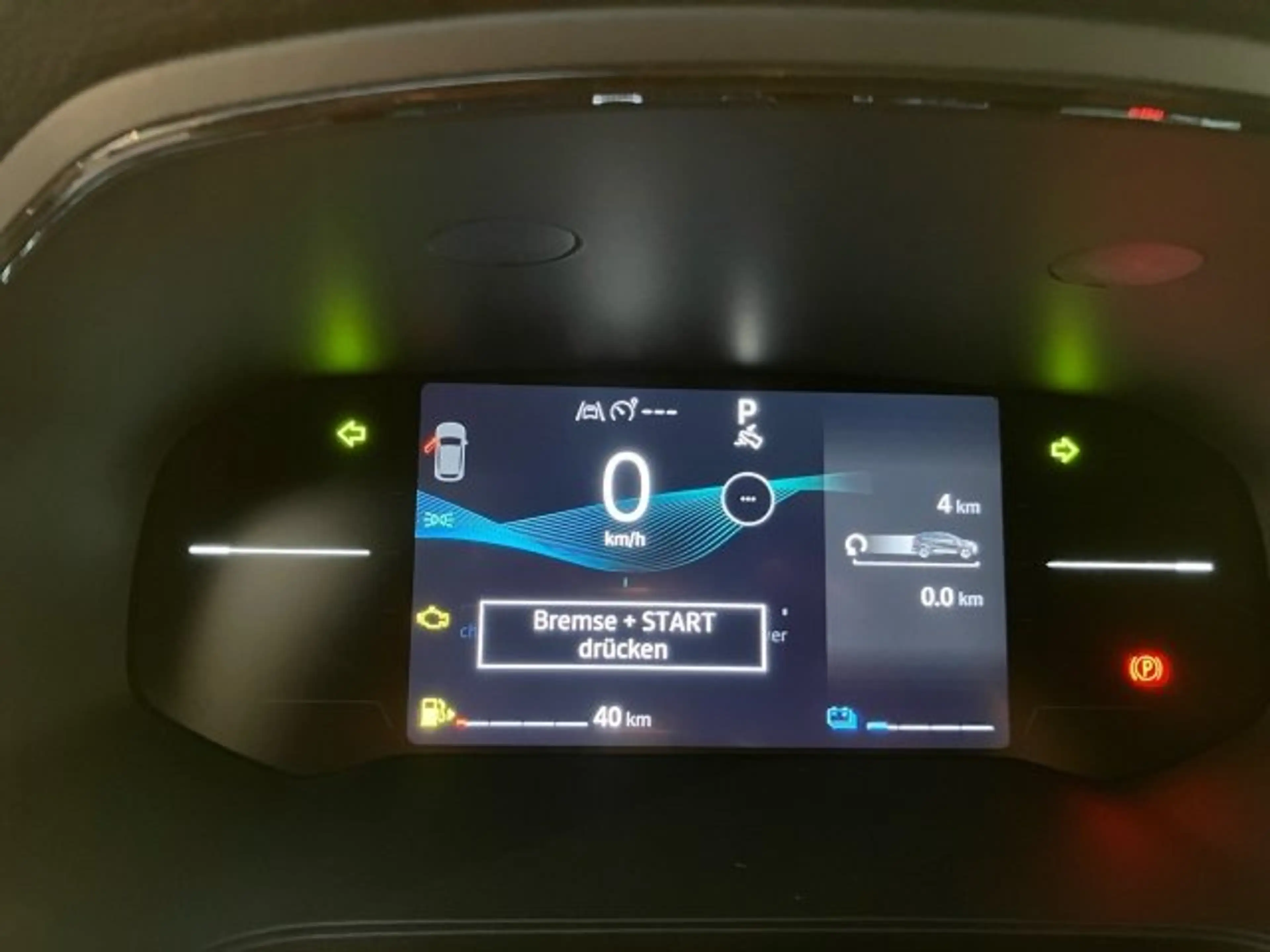Mitsubishi Grandis 1,8 HEV Invite C AT 26 — photo 12