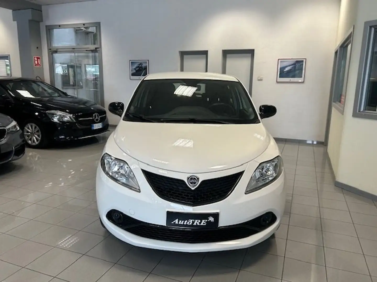 Lancia Ypsilon Ypsilon 1.2 Gold 69cv ''NEOPATENTATI'' Bianco - 2