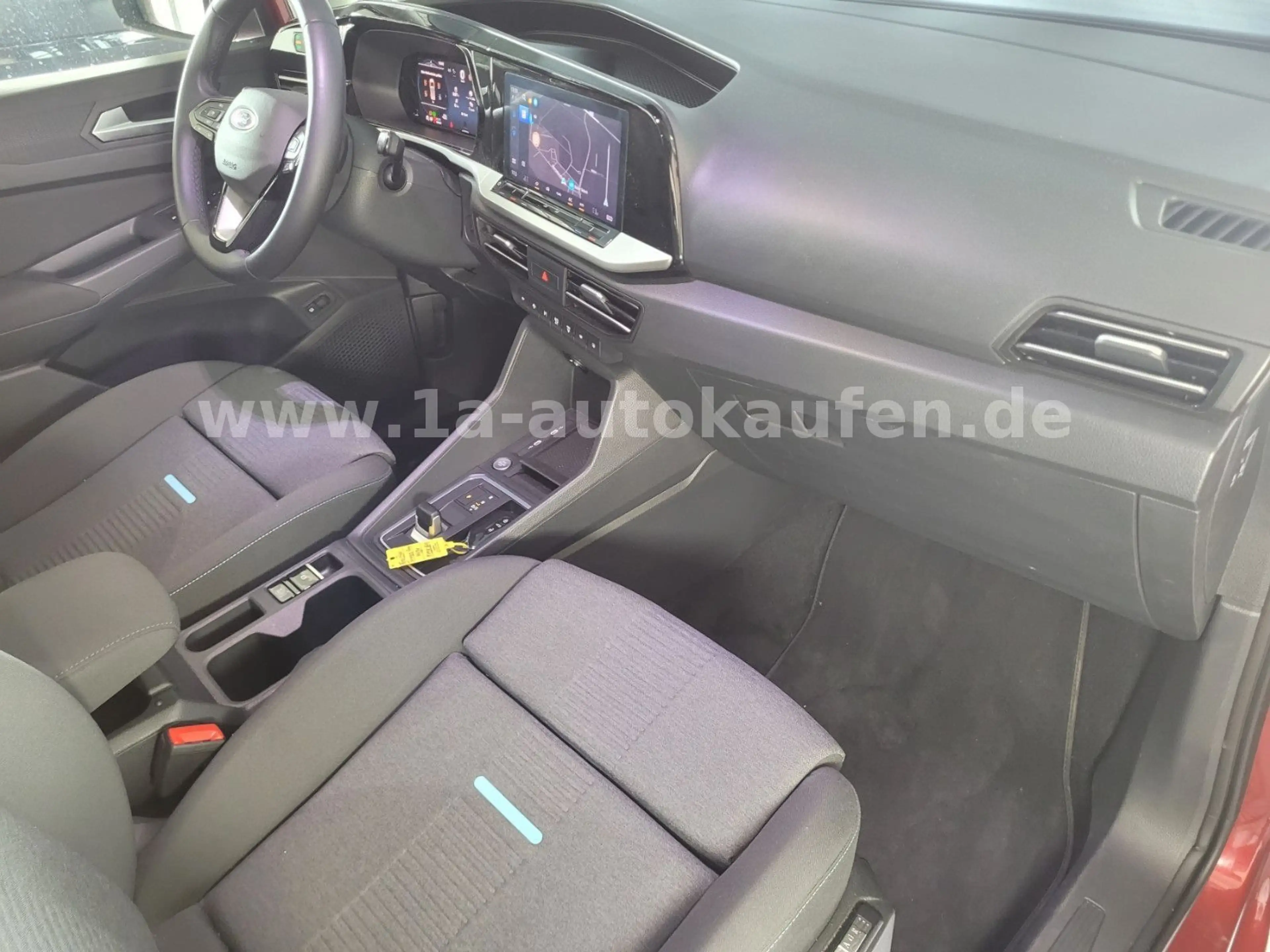 Ford Tourneo Connect L1 Plug-in Hybrid Active m. AHK — photo 8