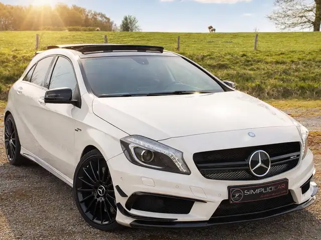 Mercedes-Benz A 45 AMG 4-Matic / CUIR / SG CHAUFF / PANO / HARMAN KARDON
