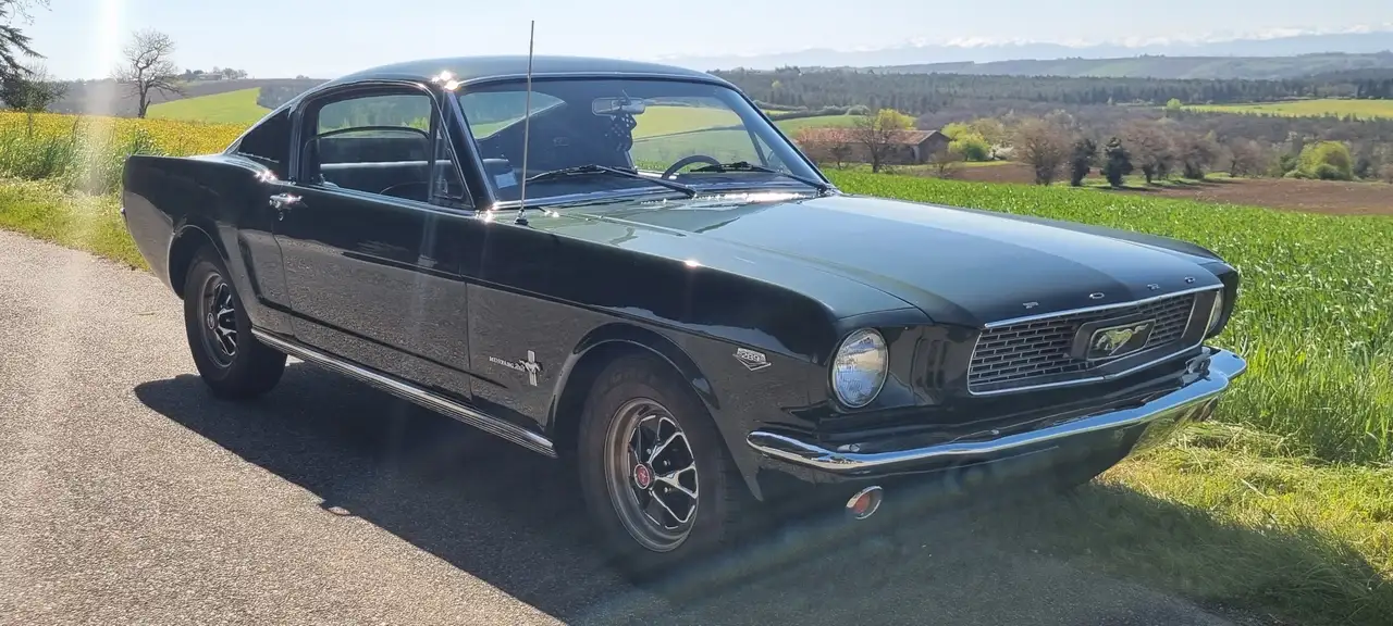 Ford Mustang FASTBACK, foto 9