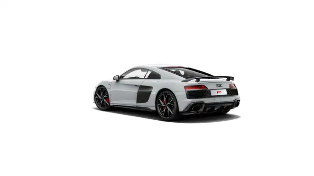 Audi R8 view 10