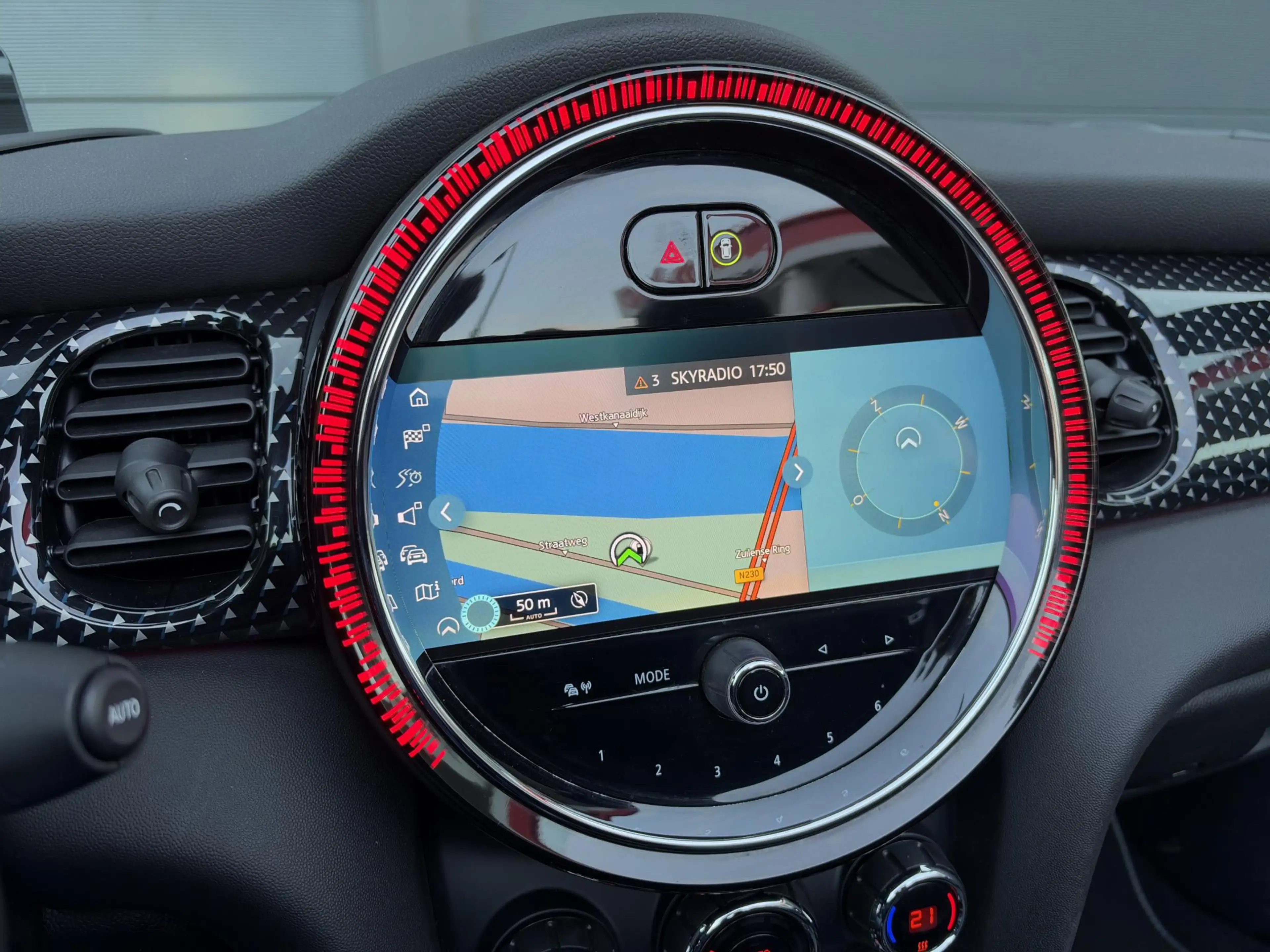 MINI Cooper Cabrio 1.5 Sidewalk Edition / 100% Onderhoud — photo 44