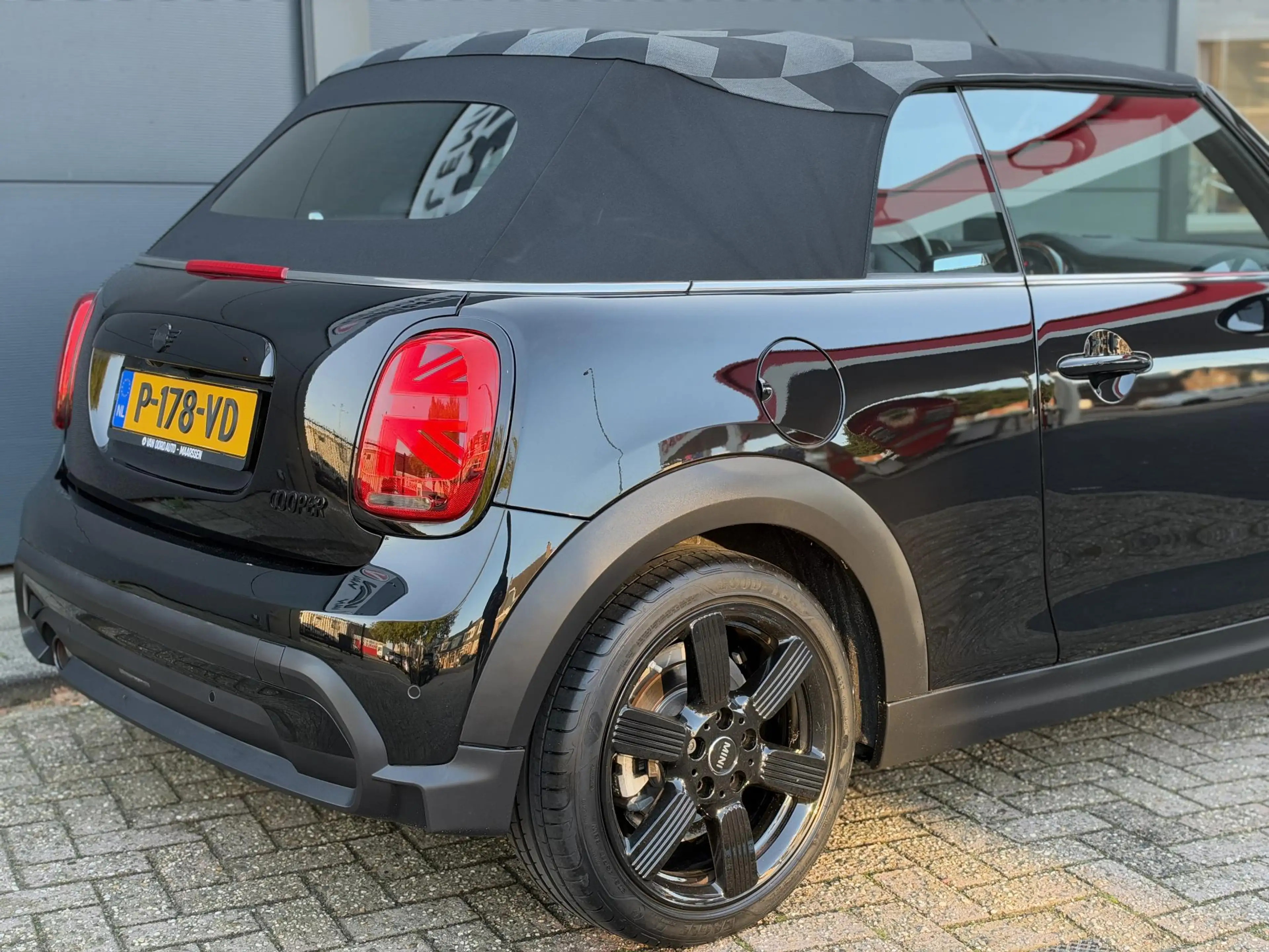 MINI Cooper Cabrio 1.5 Sidewalk Edition / 100% Onderhoud — photo 13