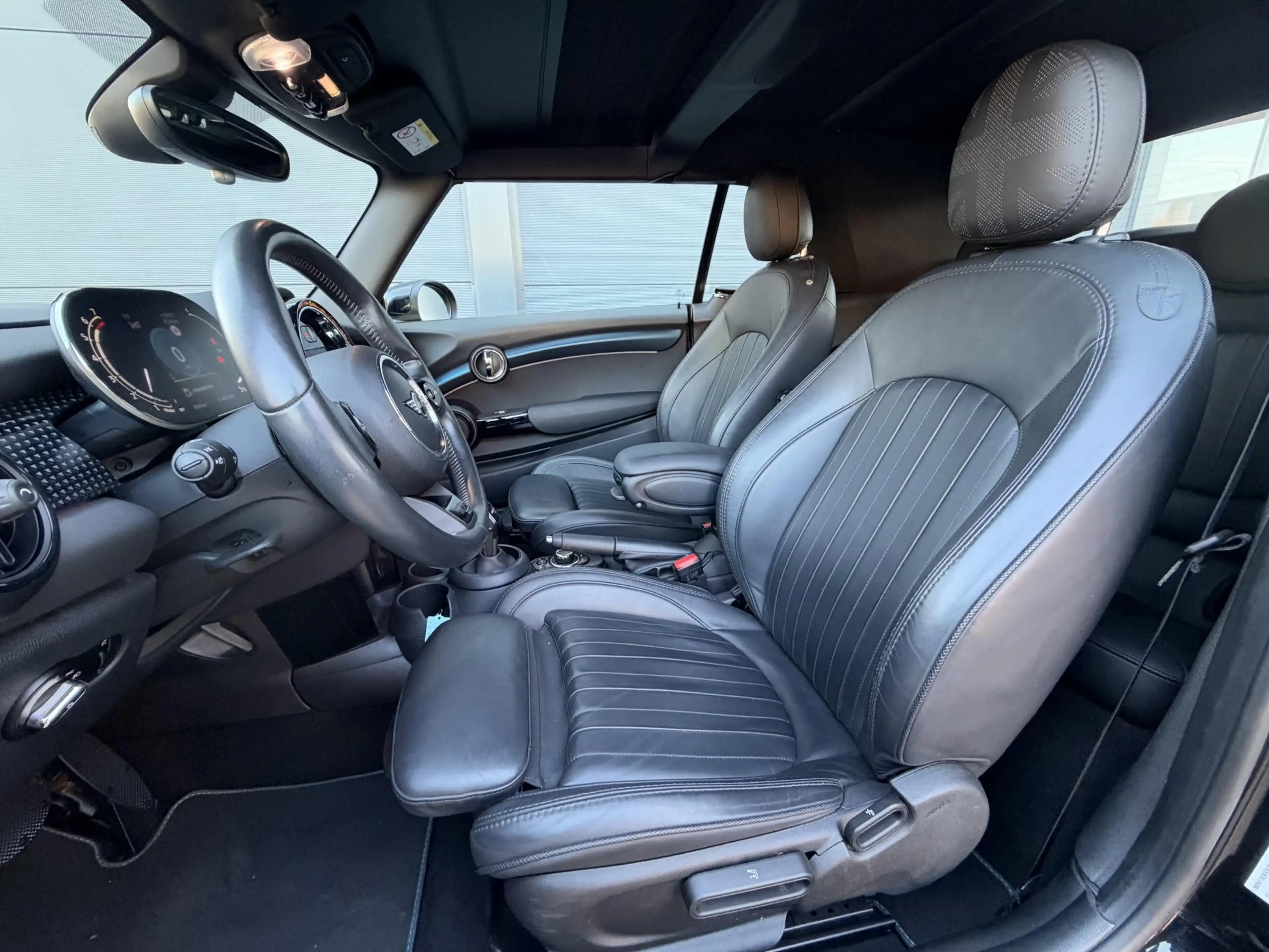 MINI Cooper Cabrio 1.5 Sidewalk Edition / 100% Onderhoud — photo 19