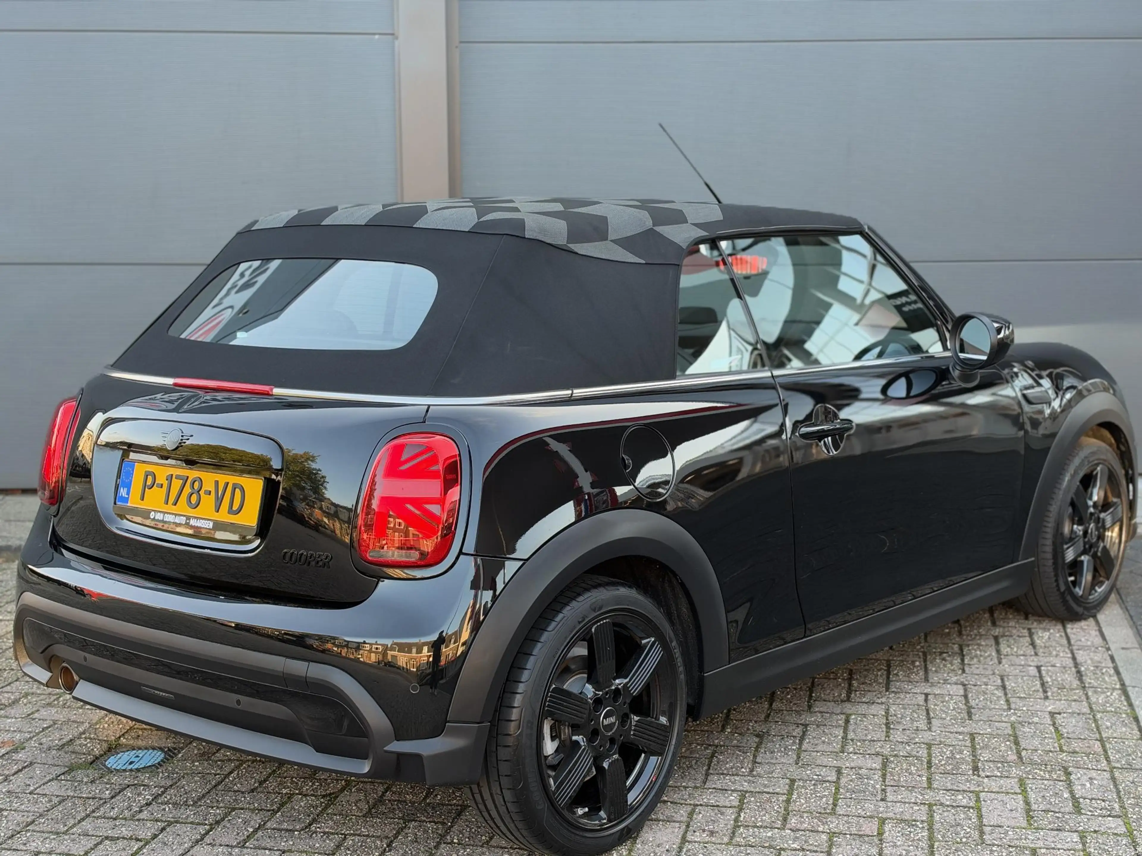 MINI Cooper Cabrio 1.5 Sidewalk Edition / 100% Onderhoud — photo 3