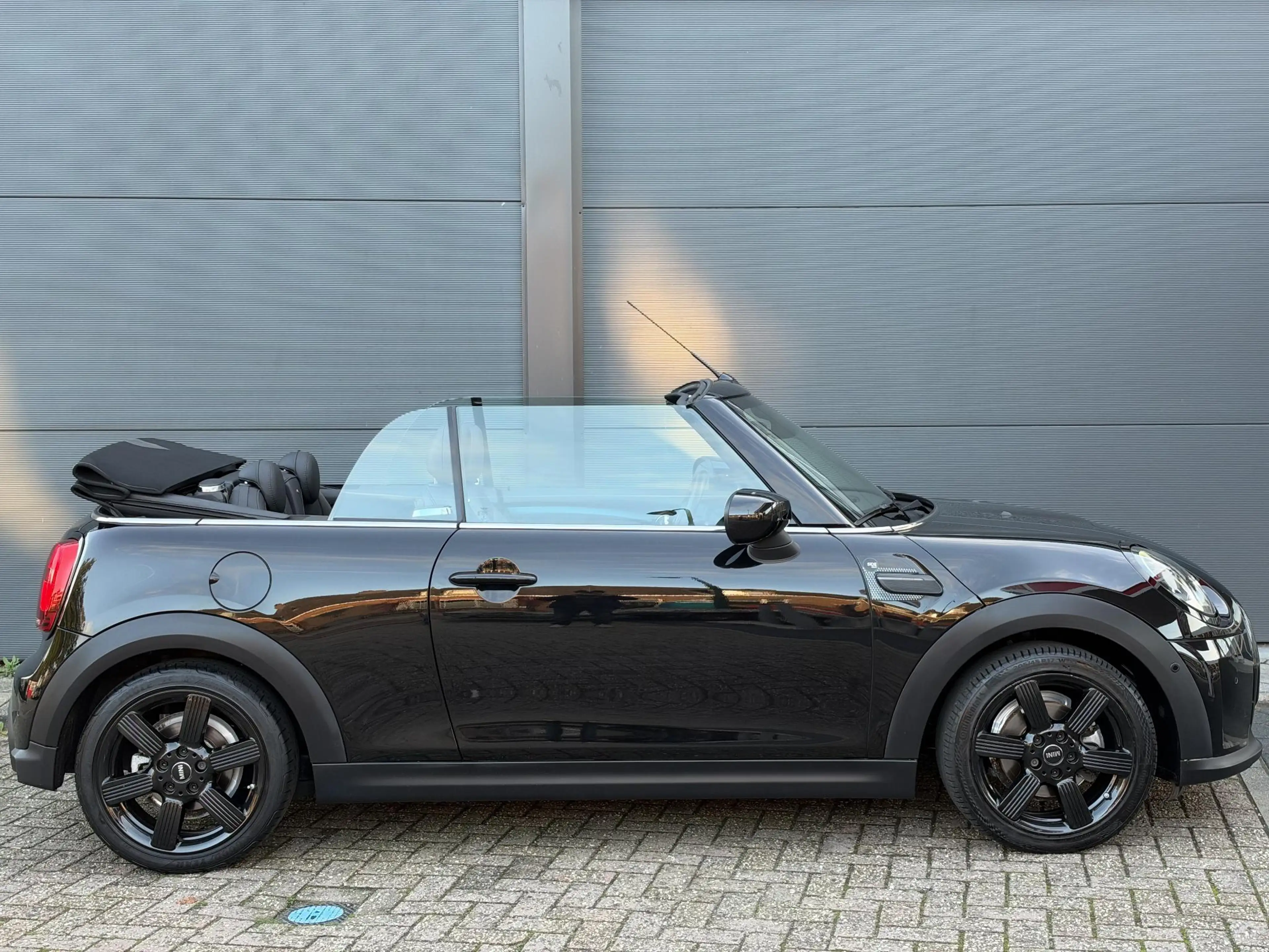 MINI Cooper Cabrio 1.5 Sidewalk Edition / 100% Onderhoud — photo 30