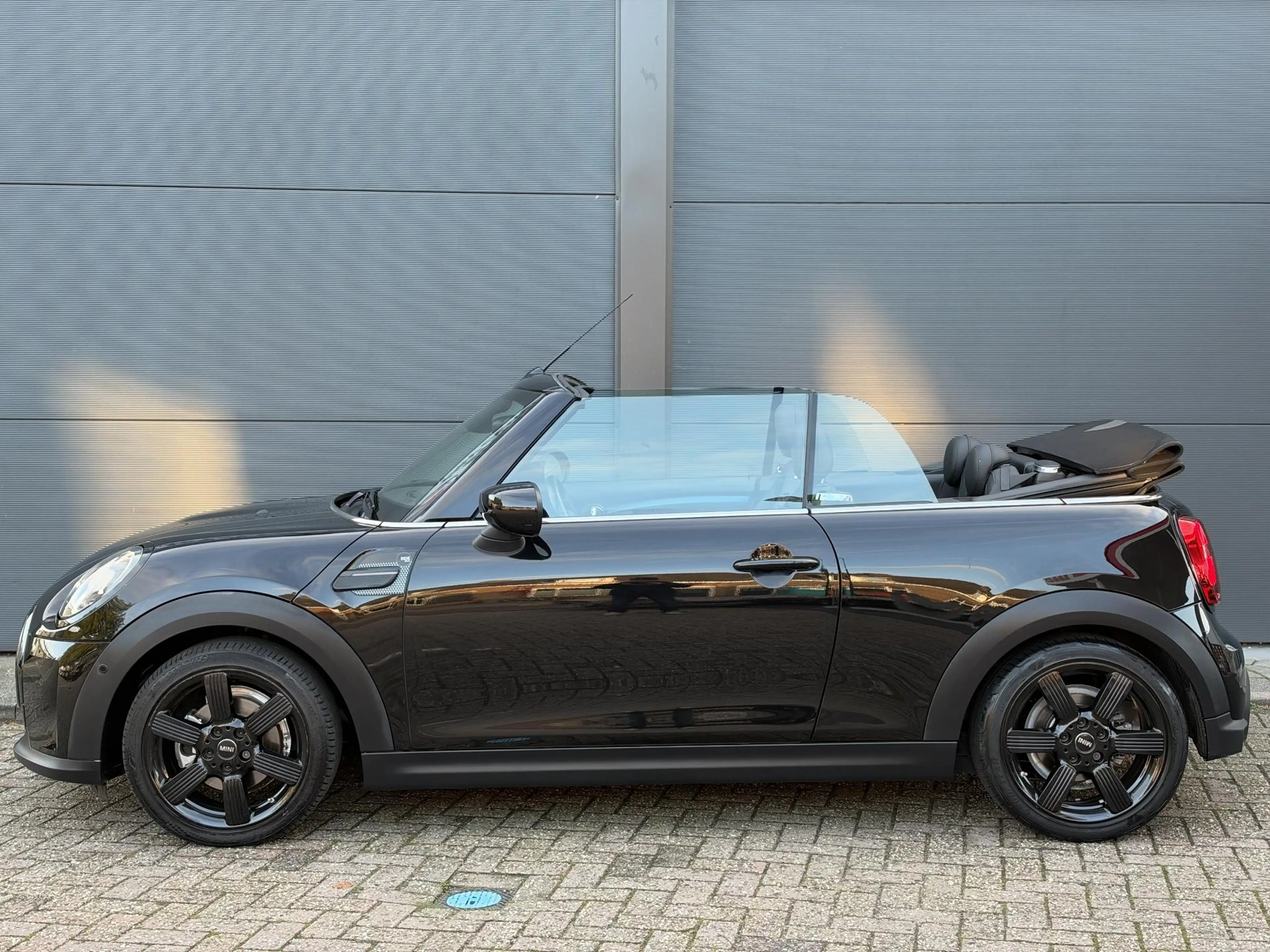 MINI Cooper Cabrio 1.5 Sidewalk Edition / 100% Onderhoud — photo 9