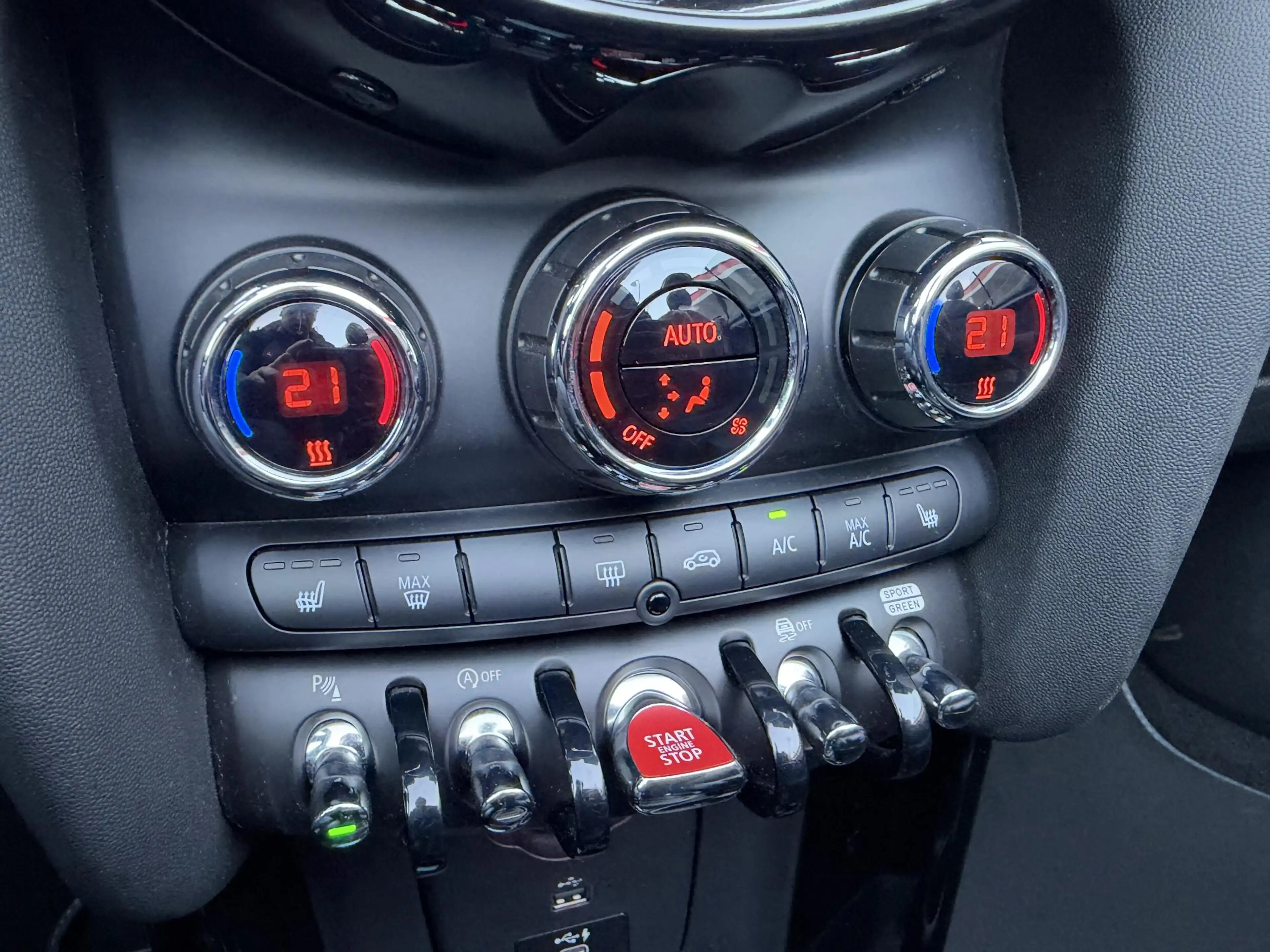 MINI Cooper Cabrio 1.5 Sidewalk Edition / 100% Onderhoud — photo 46
