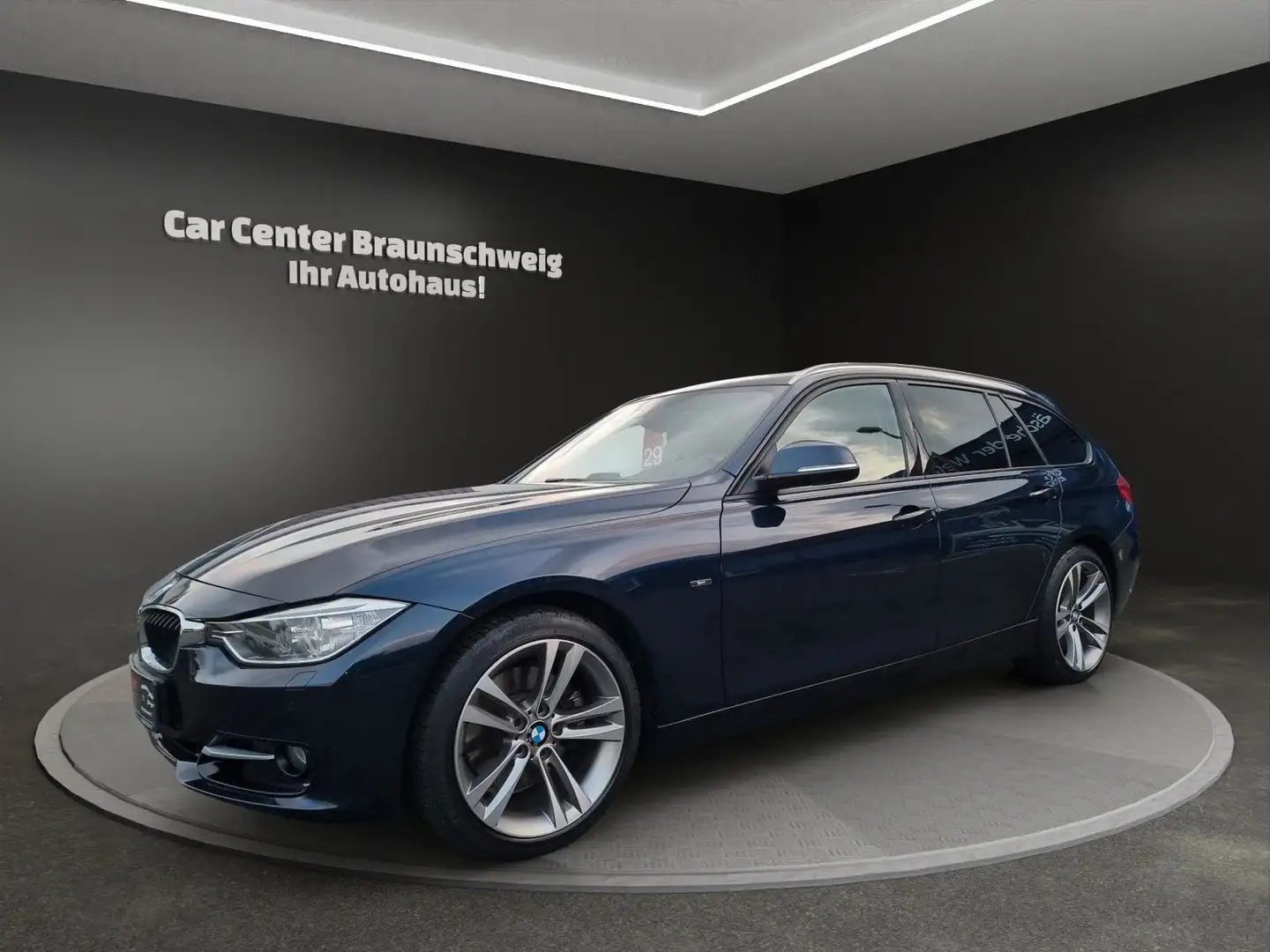 BMW 330 d Touring Sport Line+Pano+Navi+Leder+Alu Blau - 1