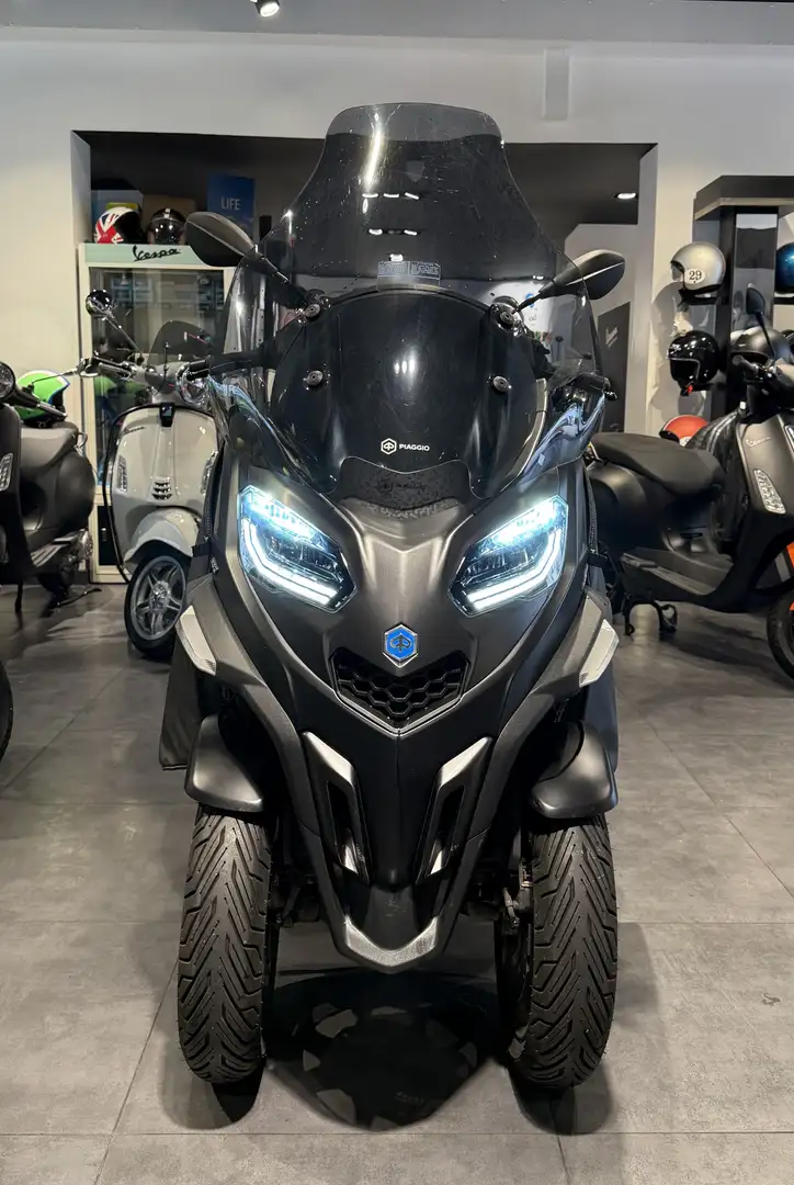 Piaggio MP3 530 Czarny - 2