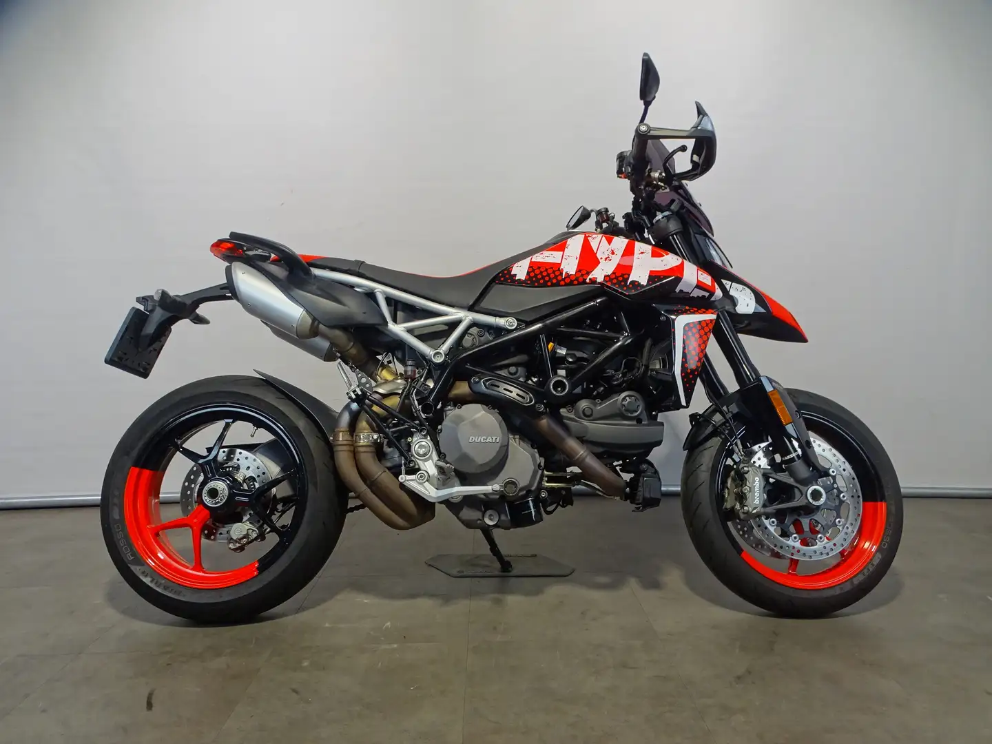 Ducati Hypermotard 950 RVE Černá - 1