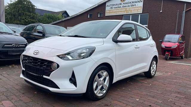 Imagine Hyundai i10 Trend Navi+Sitzheizung+1.Hd.