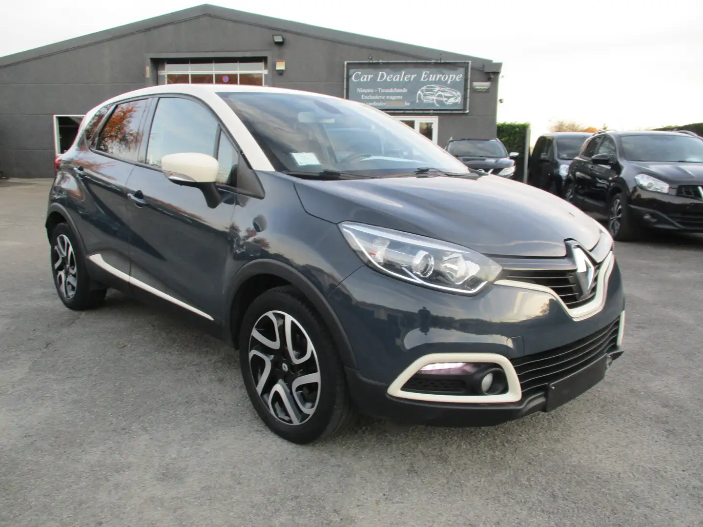 Renault Captur 0.9TCe Navi/Auto Airco/Garantie/107.000km Gris - 2