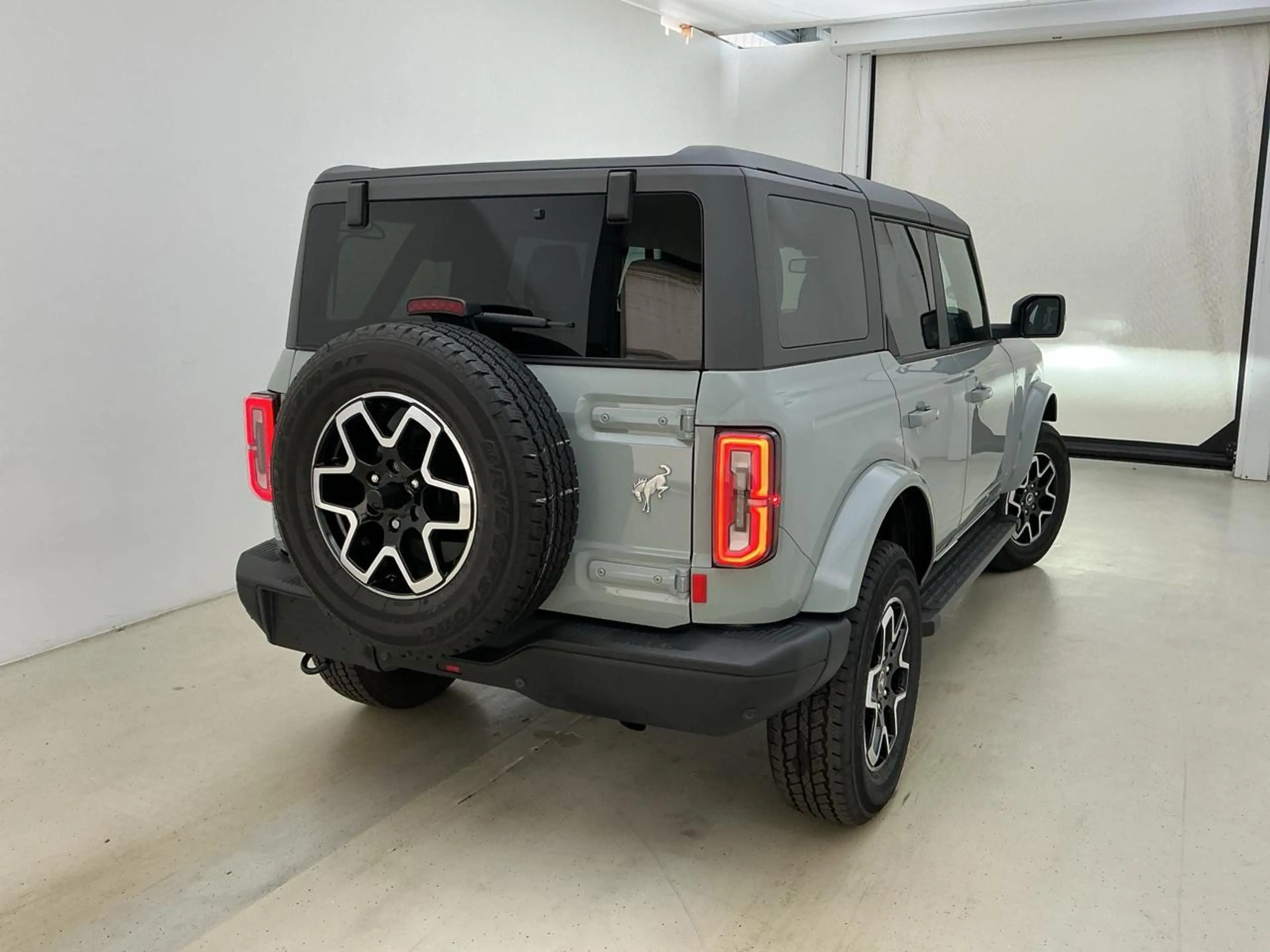 Ford Bronco 2.7 V6 4x4 Aut Outer Banks ACC+360°Kam — photo 3