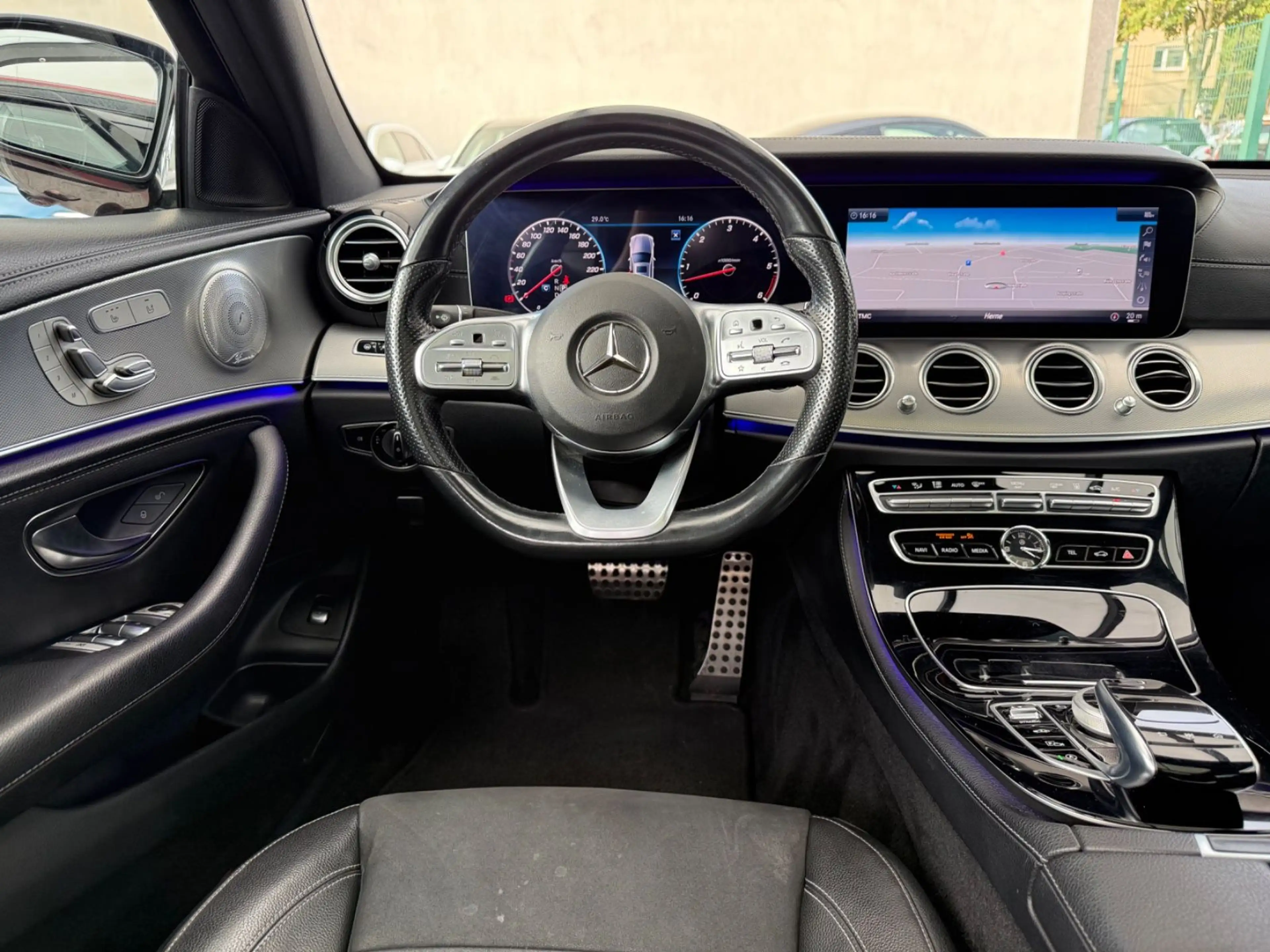 Mercedes-Benz E 400 d 4Matic *AMG*PANO*WIDE*360°*BURM*EXKLUS — photo 12