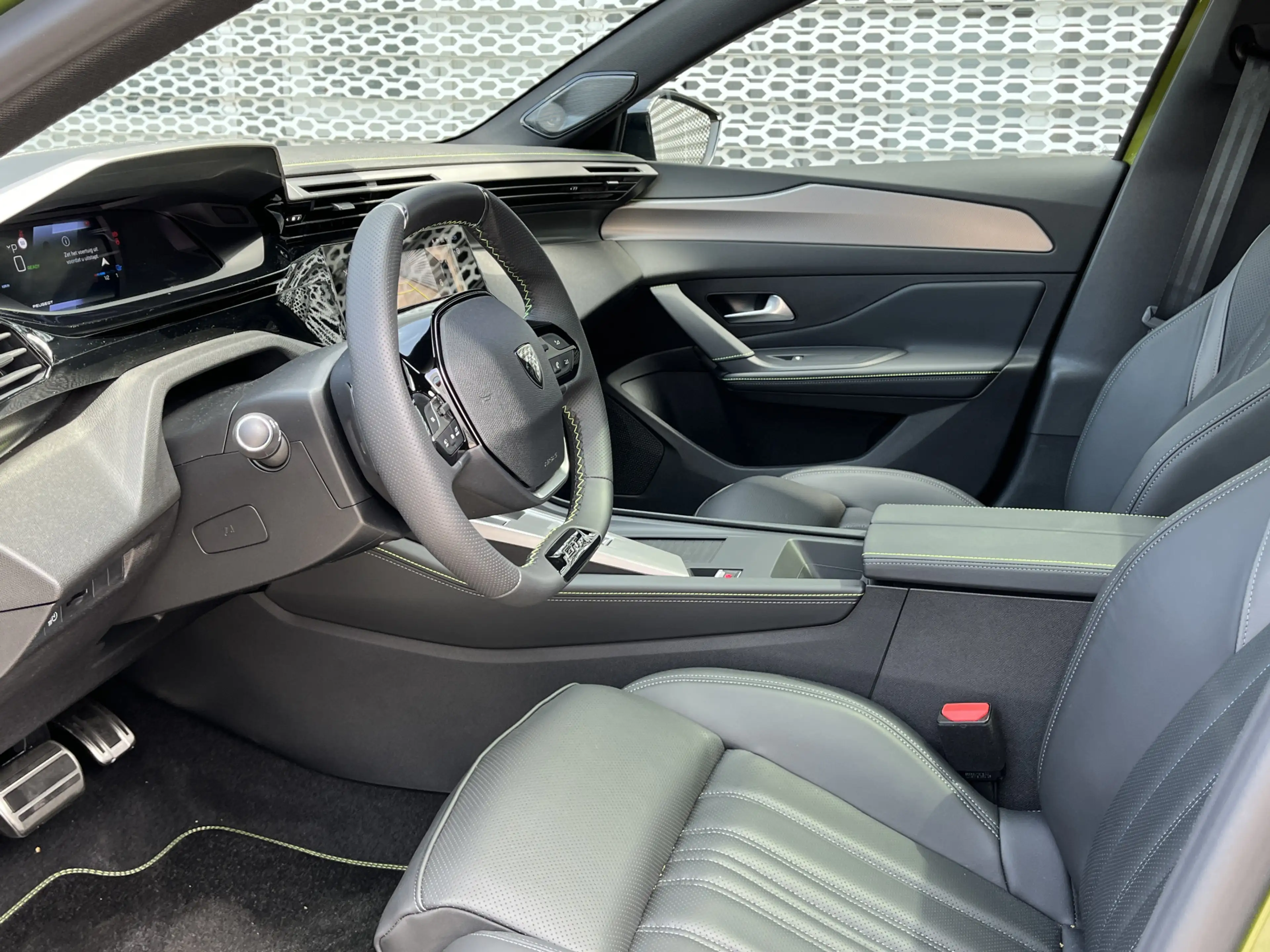 Peugeot 408 e-408 GT Exclusive 58 kWh | Leder | Focal Audio | — photo 13