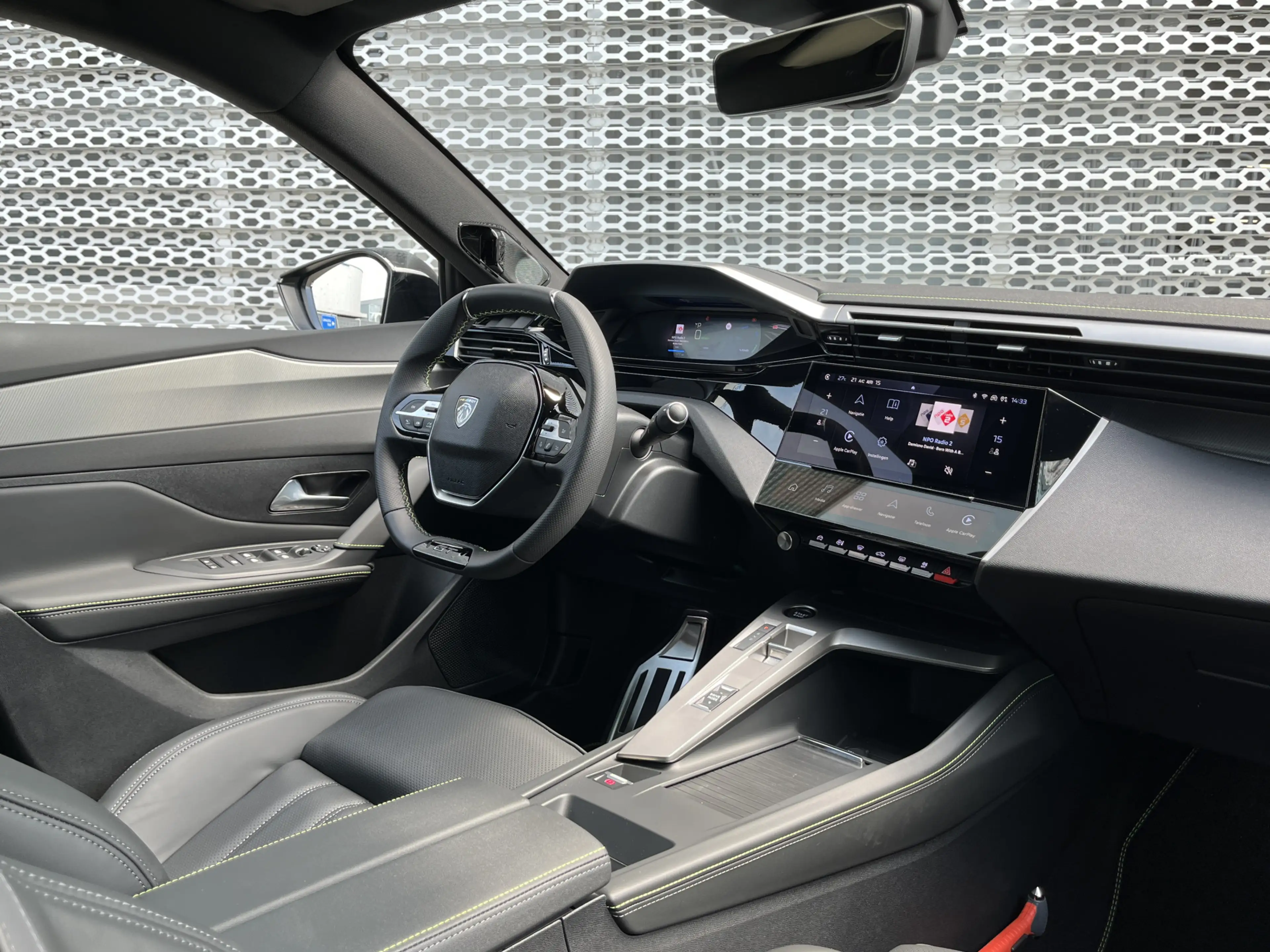 Peugeot 408 e-408 GT Exclusive 58 kWh | Leder | Focal Audio | — photo 4