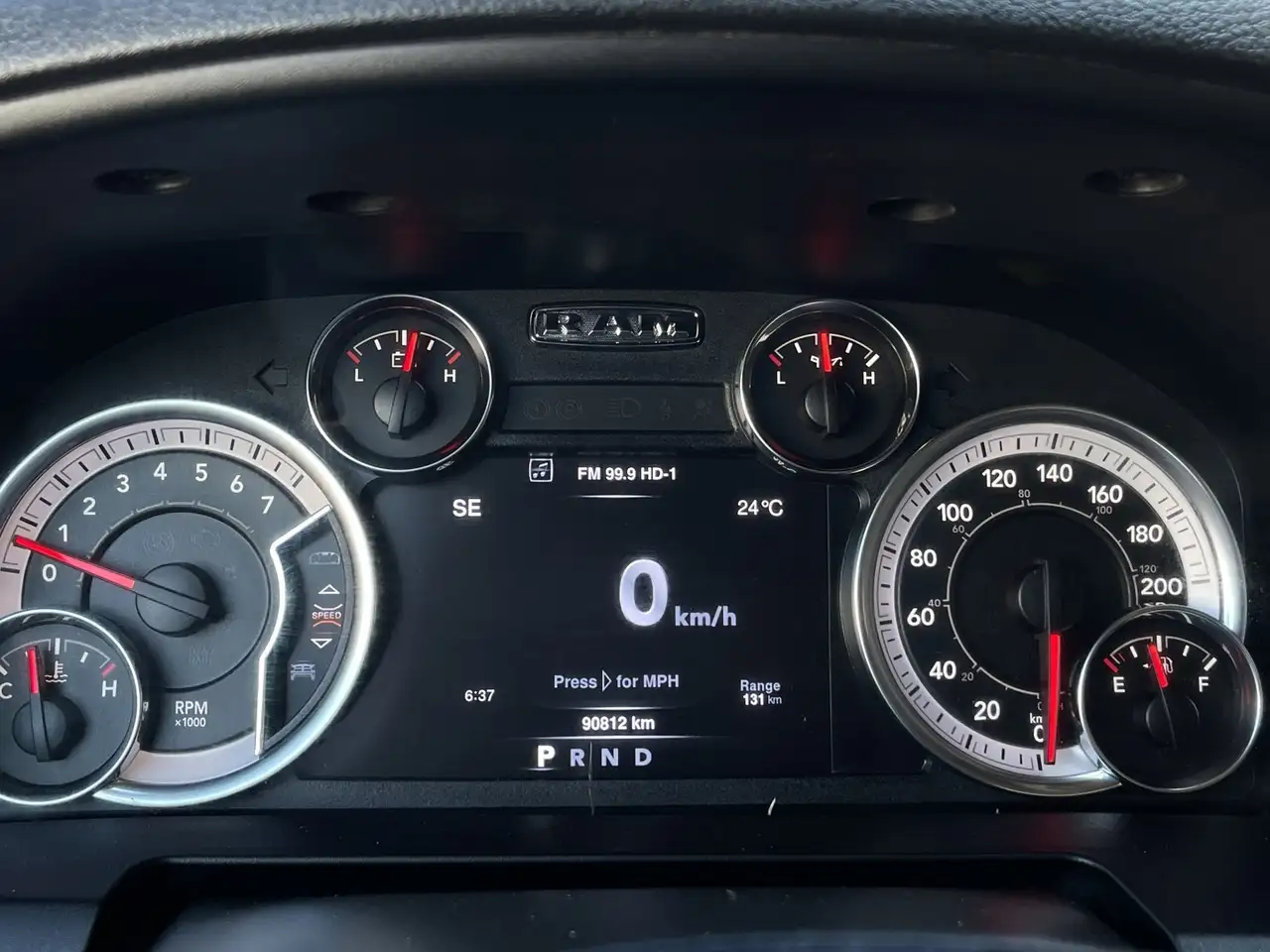 RAM 1500 снимка RAM 1500