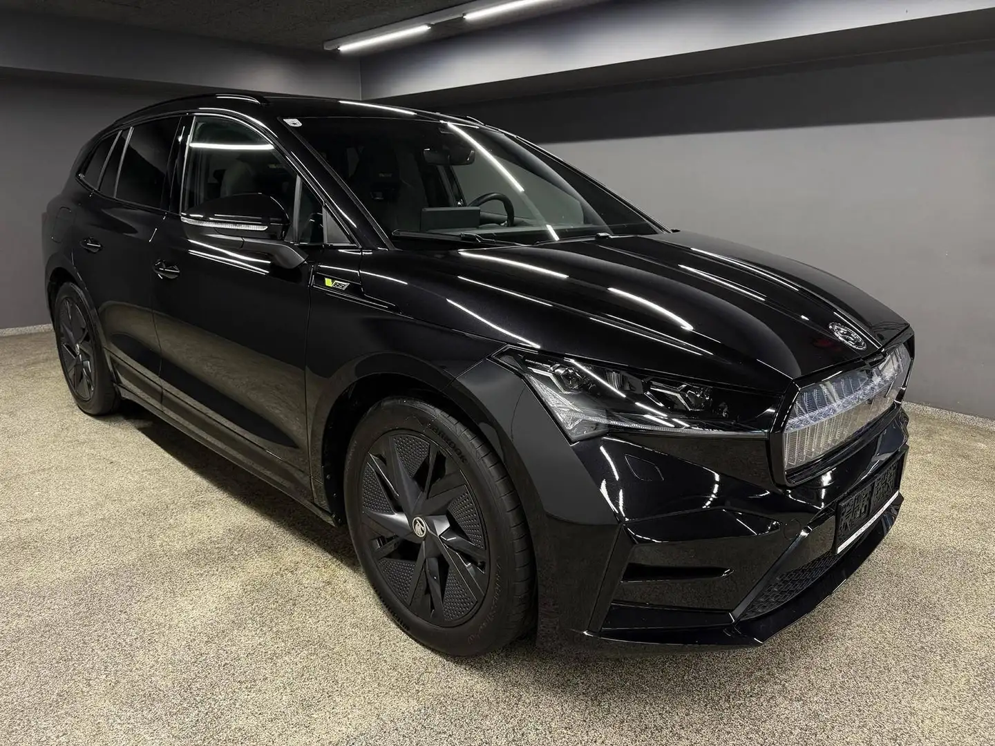 Skoda Enyaq RS Lounge Schwarz - 2