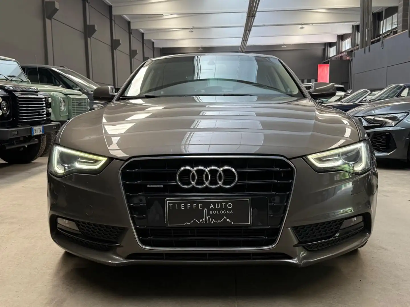 Audi A5 SPB 2.0 TDI 177 CV quattro S tronic Grigio - 2