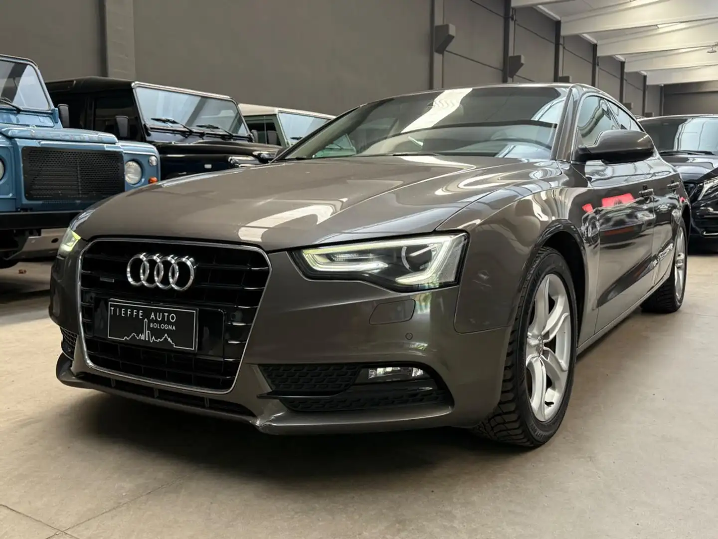 Audi A5 SPB 2.0 TDI 177 CV quattro S tronic Grigio - 1