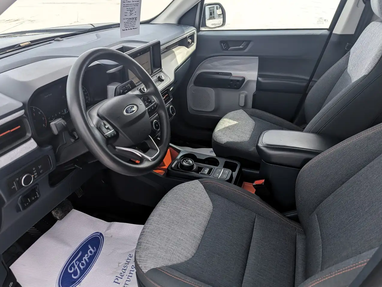 Ford Maverick снимка Ford Maverick