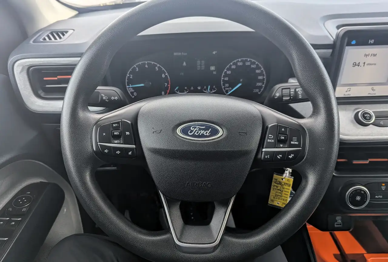 Ford Maverick снимка Ford Maverick