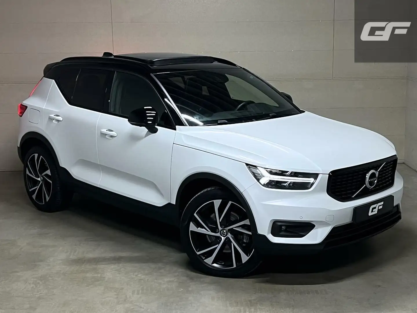 Volvo XC40 1.5 T5 Recharge R-Design Pano Navi Camera Cruise Blanc - 2